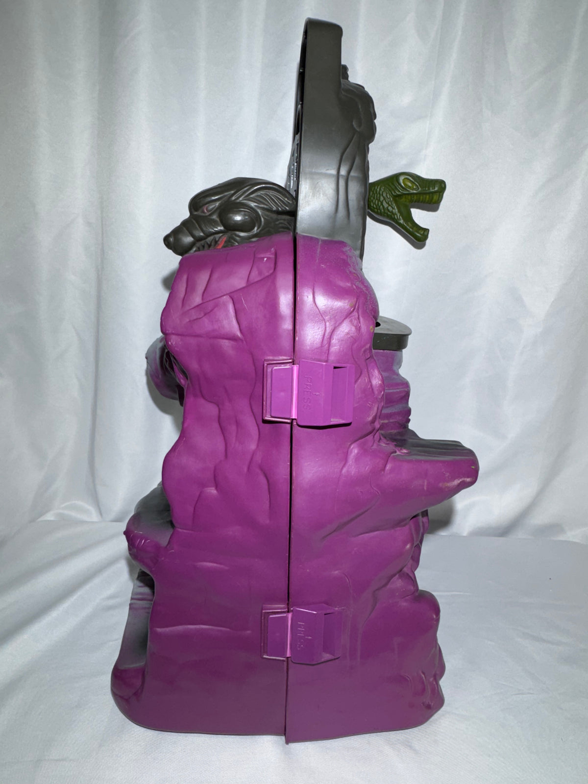 Vintage 1983/84 Mattel Masters of the Universe Snake Mountain Playset – Skeletor’s Lair Complete