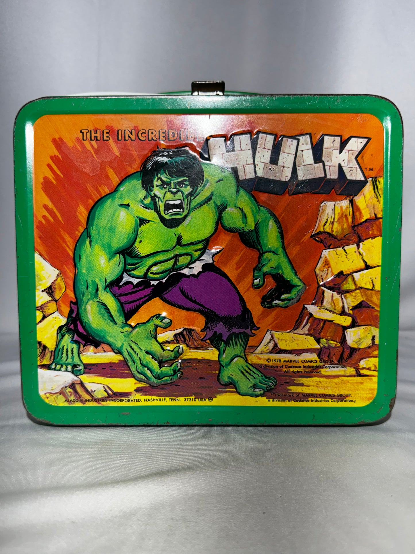 Vintage 1978 Aladdin The Incredible Hulk Metal Lunch Box w/ Original Thermos