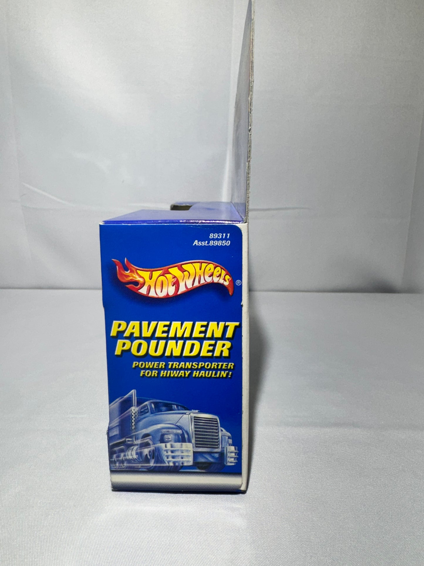 Hot Wheels Pavement Pounder – ’57 Customs (2000 Mattel)