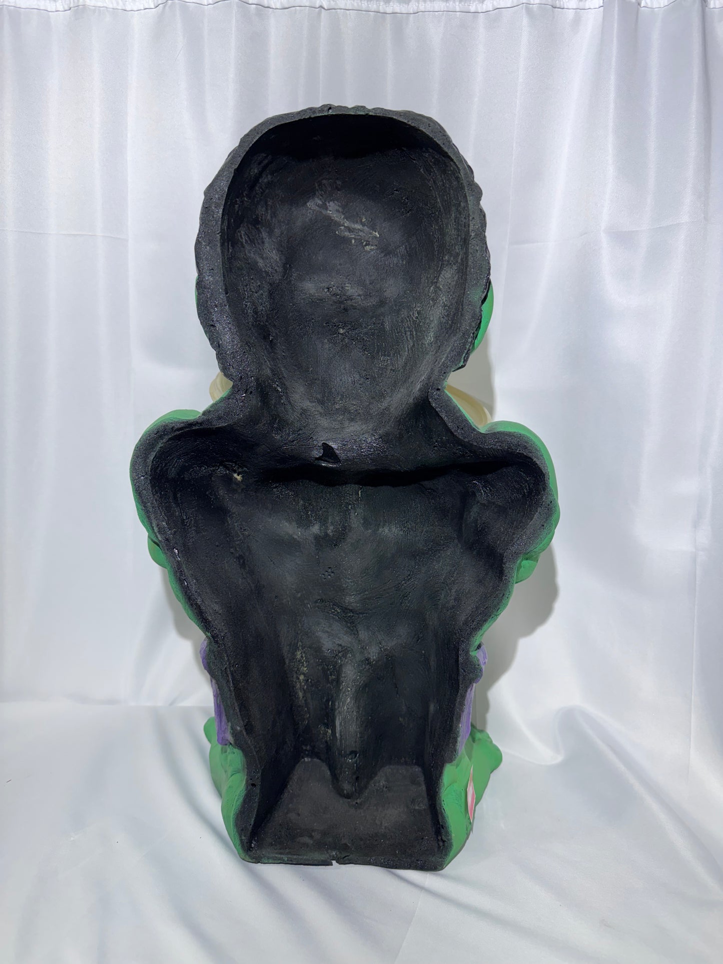 Marvel Hulk Candy Bowl Holder – Rubie’s Costume Co. 19” Halloween Decor