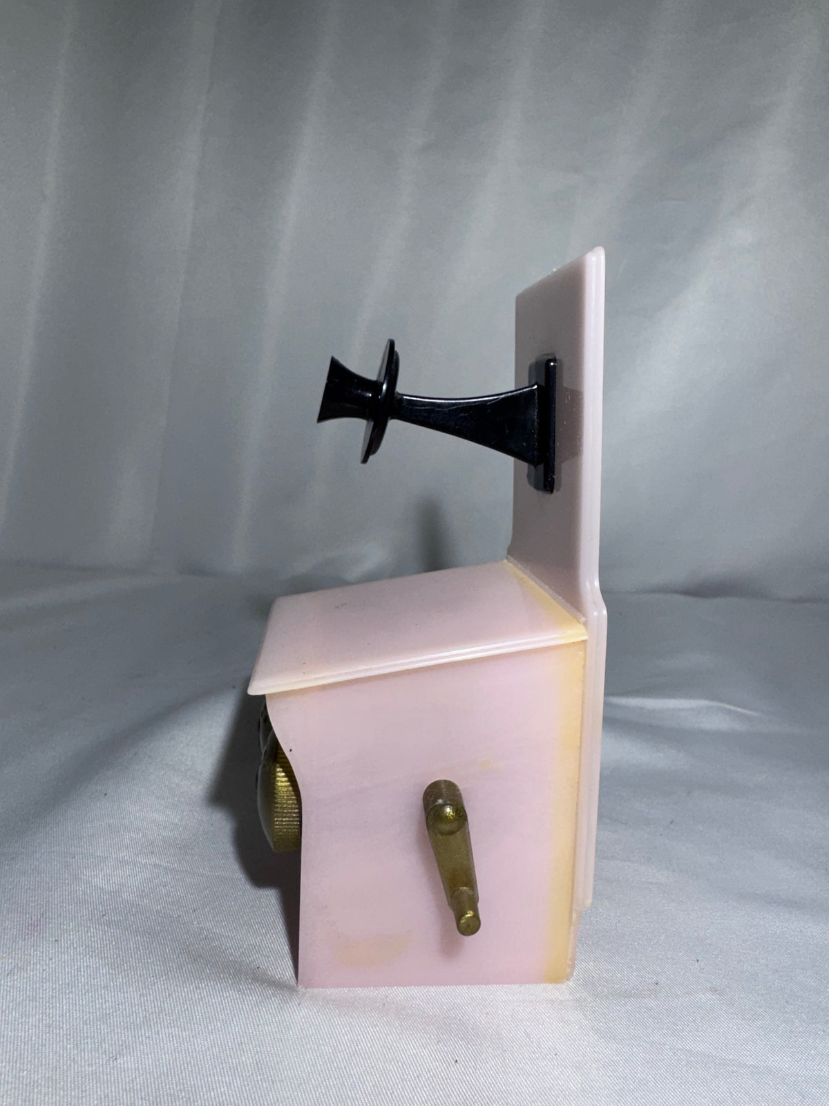 Vintage MCM Pink Plastic Wall Mount Crank Telephone Salt & Pepper Shakers