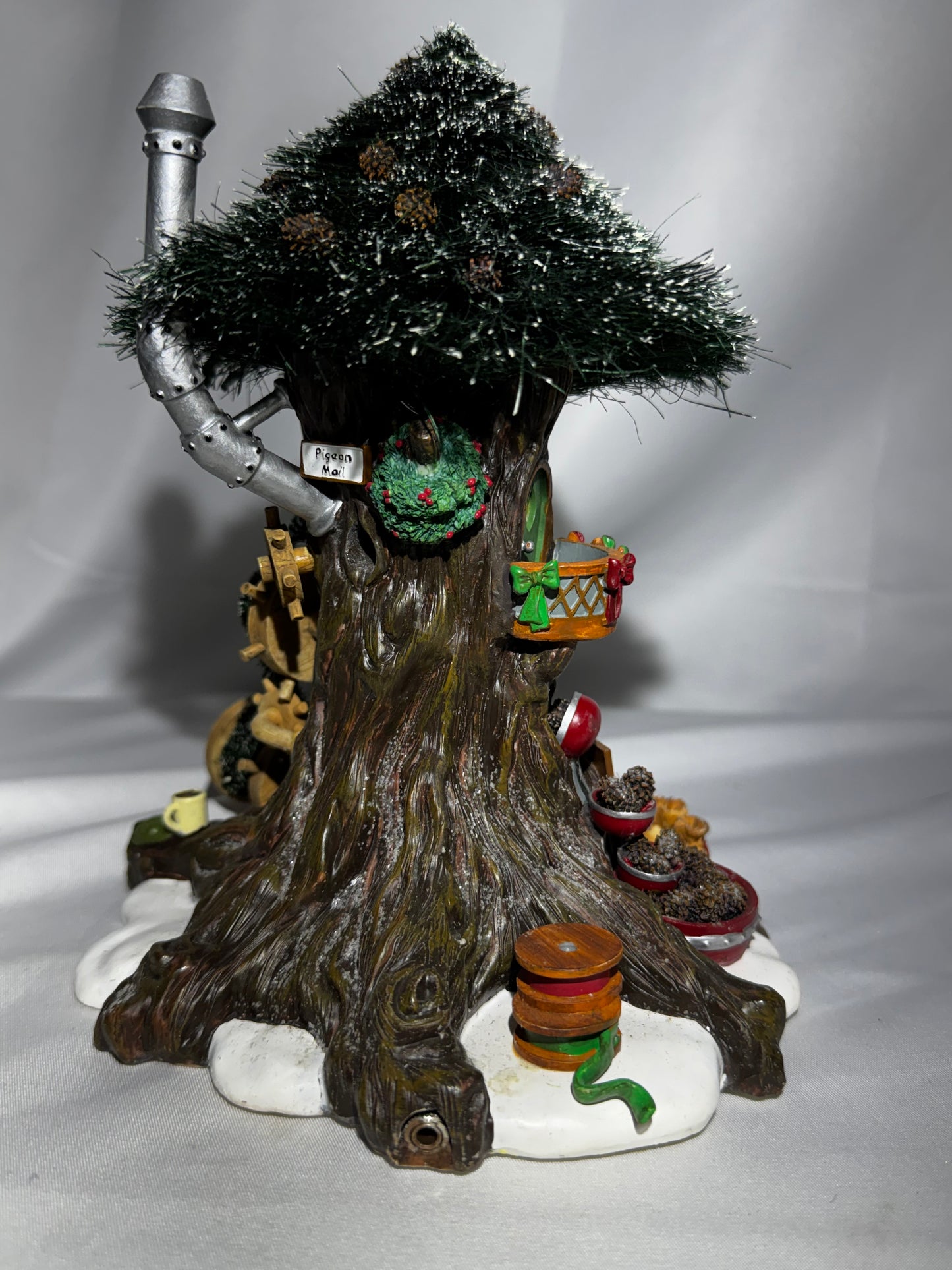 Department 56 North Pole Woods Trim-A-Tree Factory #56884 Retired 2001 Read