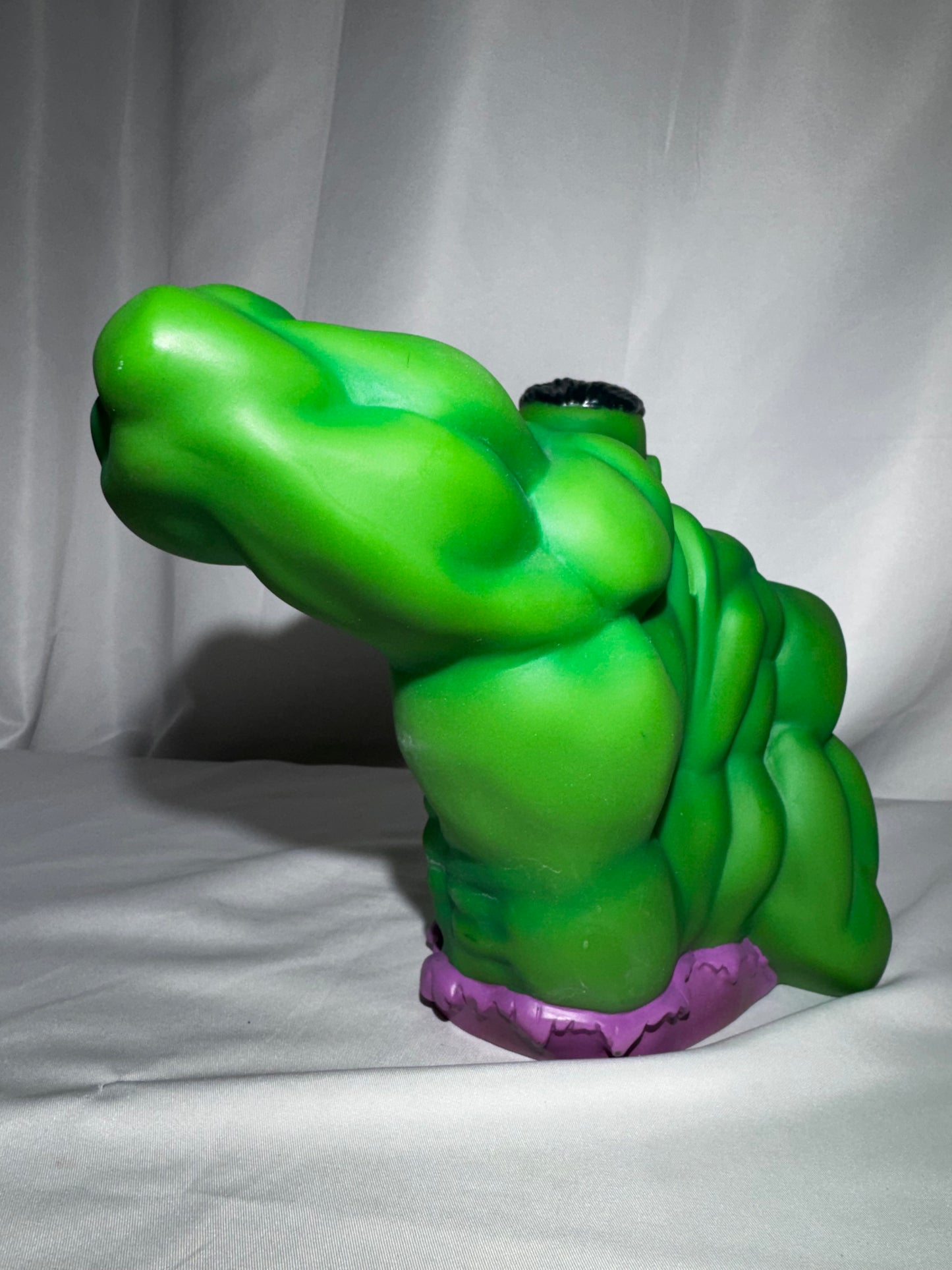 Vintage 1999 Marvel Incredible Hulk PVC Bust Piggy Bank 7.5” Plastic Comic Collectible