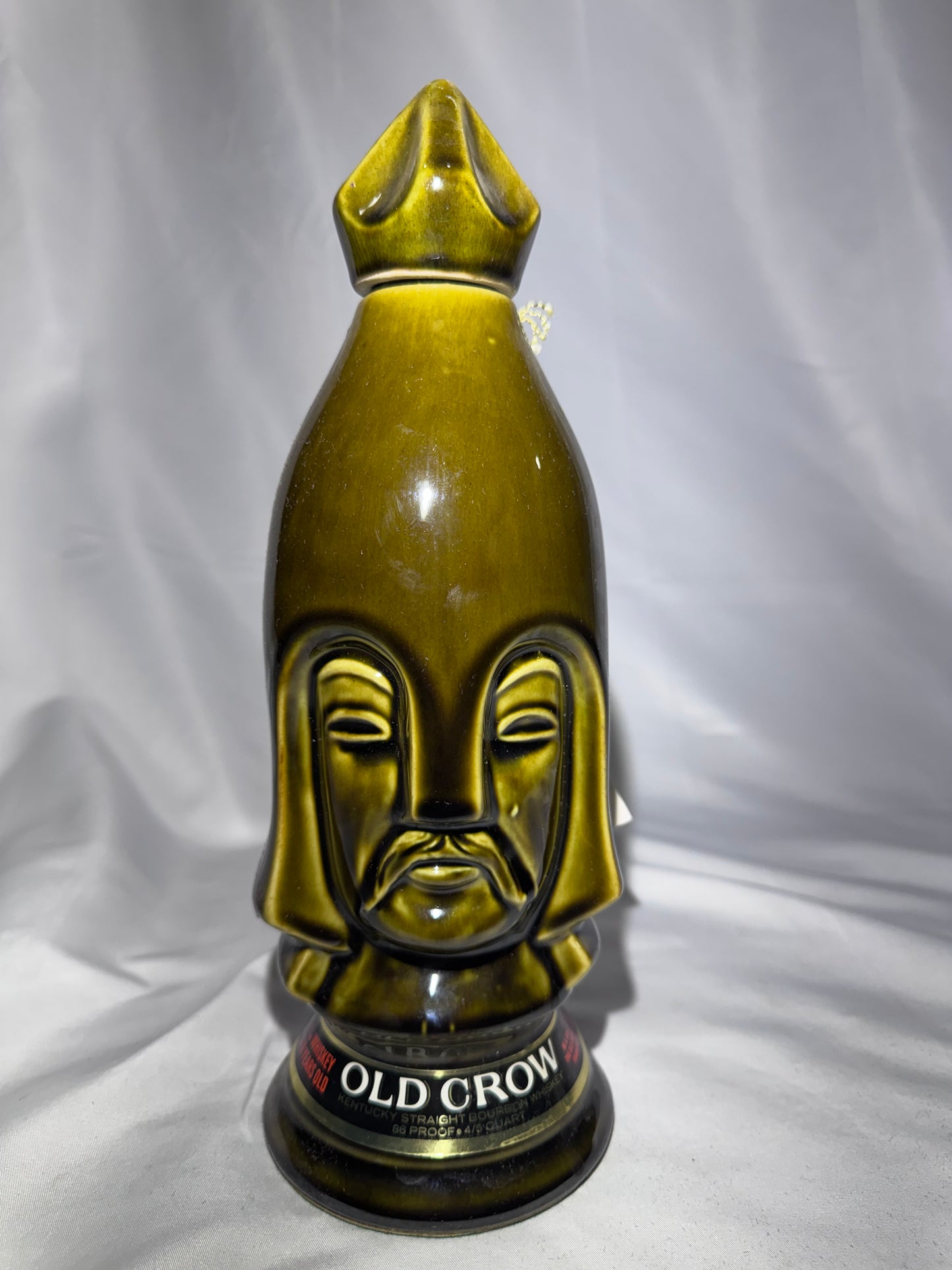 1969 Old Crow Kentucky  Bourbon Chessmen Ceramic Decanters – Set of 6 with Original Case-empty