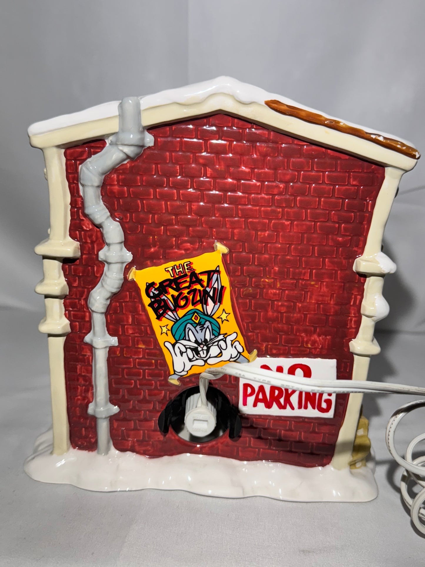 Vintage 1996 Looney Tunes Village Theater – Light-Up Christmas Display – Warner Bros. w/ Original Box