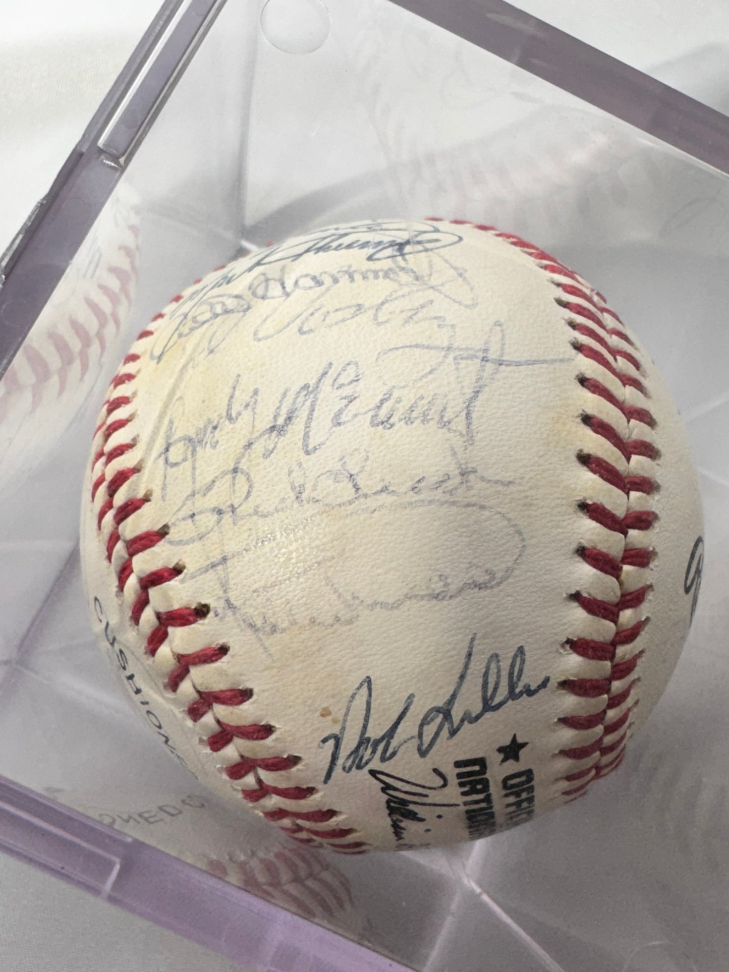 Official National League Baseball – 1990 San Francisco Giants – Multiple Autographs