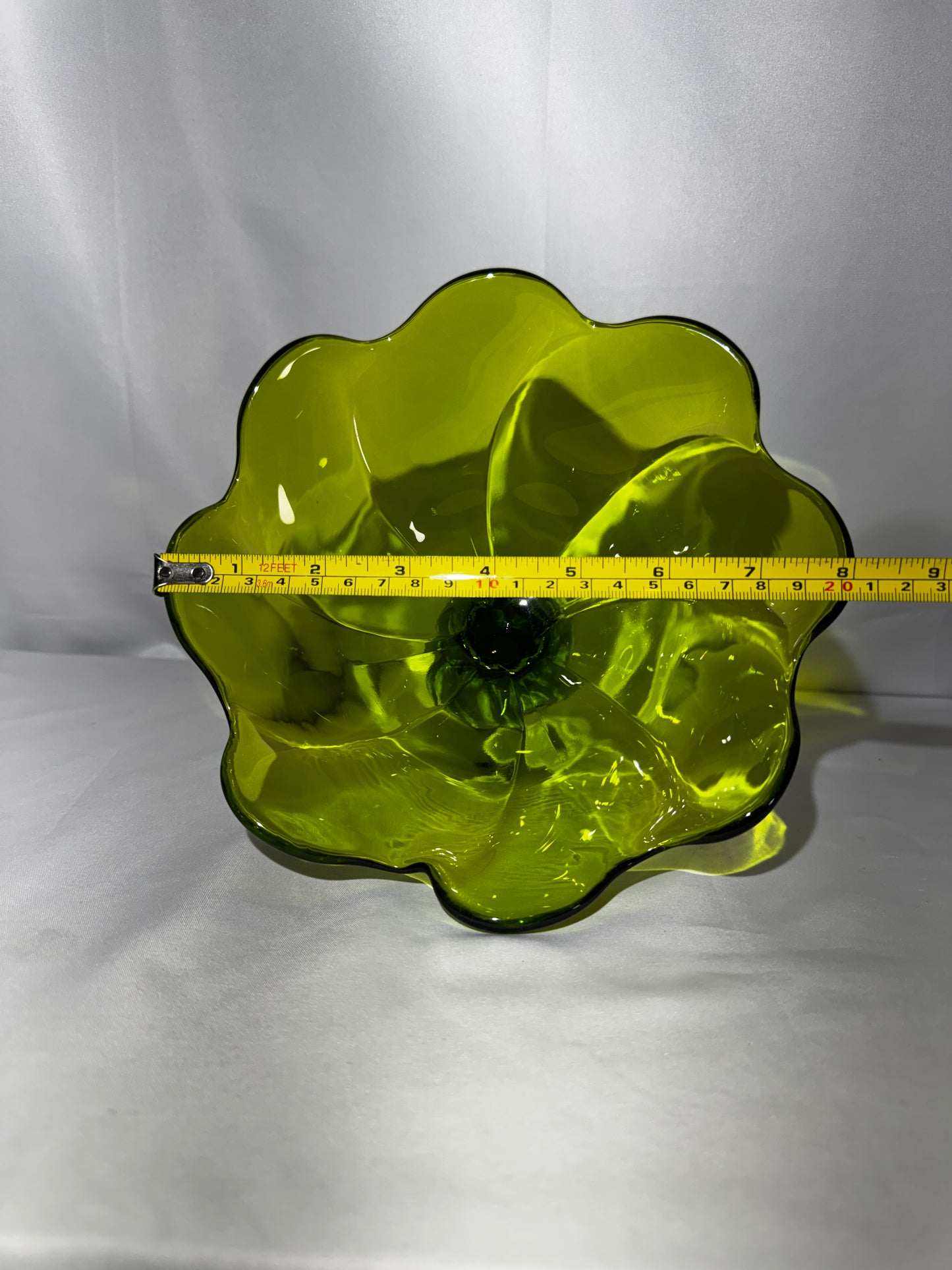 Vintage Viking Glass Epic Avocado Green Compote Bowl Twisted Pedestal Ruffled 8”