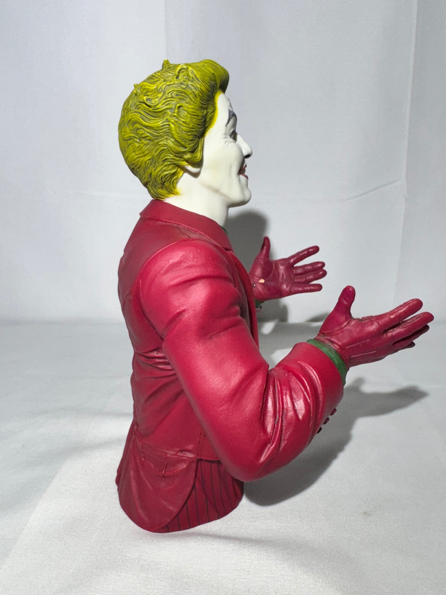 1966 Batman TV Series Joker 8” Vinyl Bank – Designed by Barry Bradfield – DC Comics / Diamond Select Toys