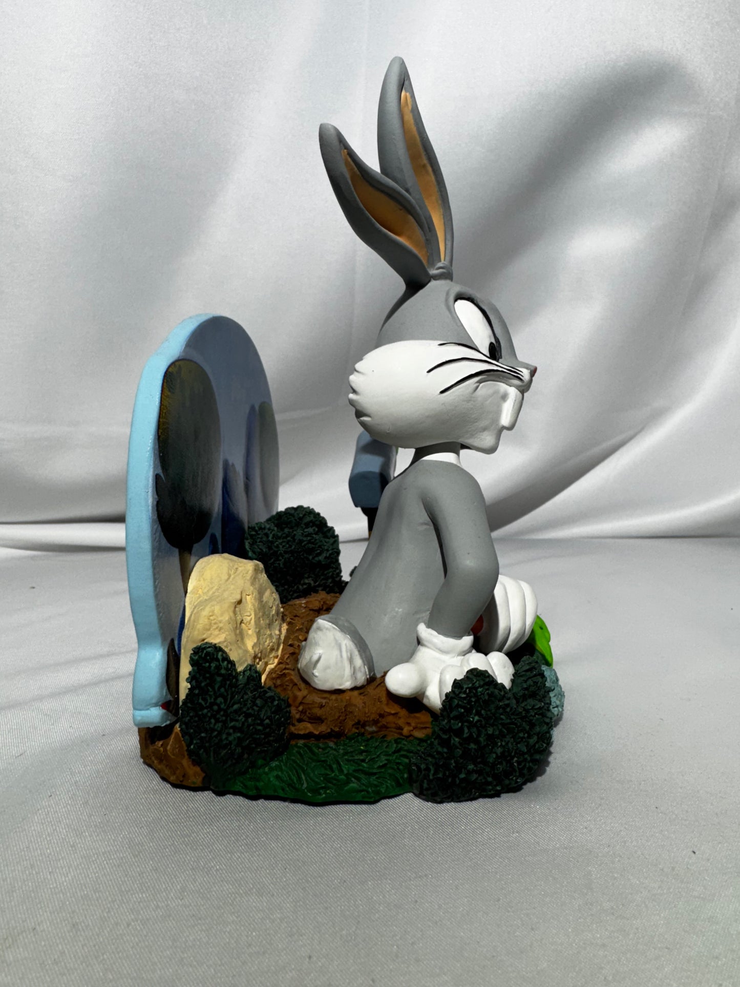 FOCO Bugs Bunny Looney Tunes Special Edition Bobblehead w/ Box Limited Edition
