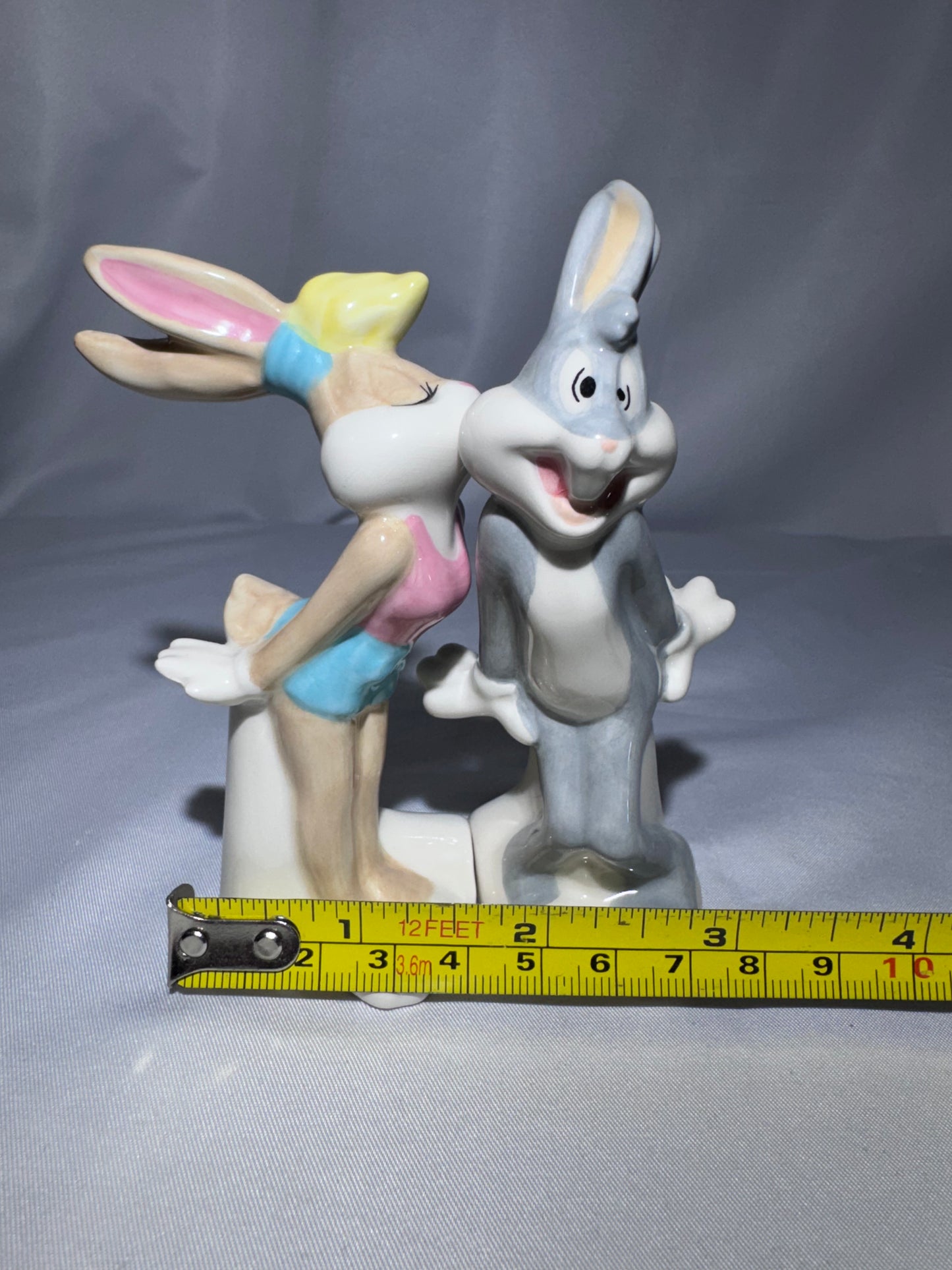 Vintage 2016 Looney Tunes Lola Bunny & Bugs Bunny Magnetic Salt & Pepper Shaker Set – Westland Giftware