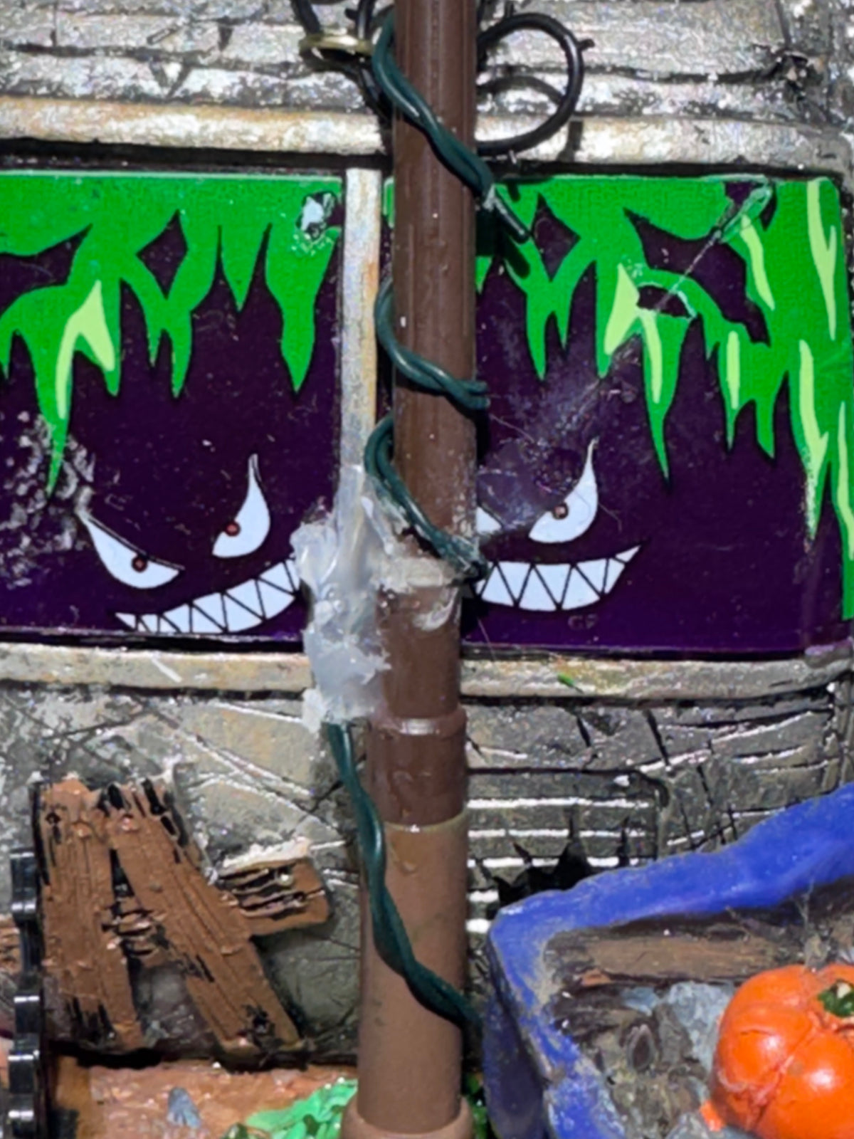 Lemax Spooky Town Killer Clown Mobile Home #14323 – Retired 2012 Halloween Village