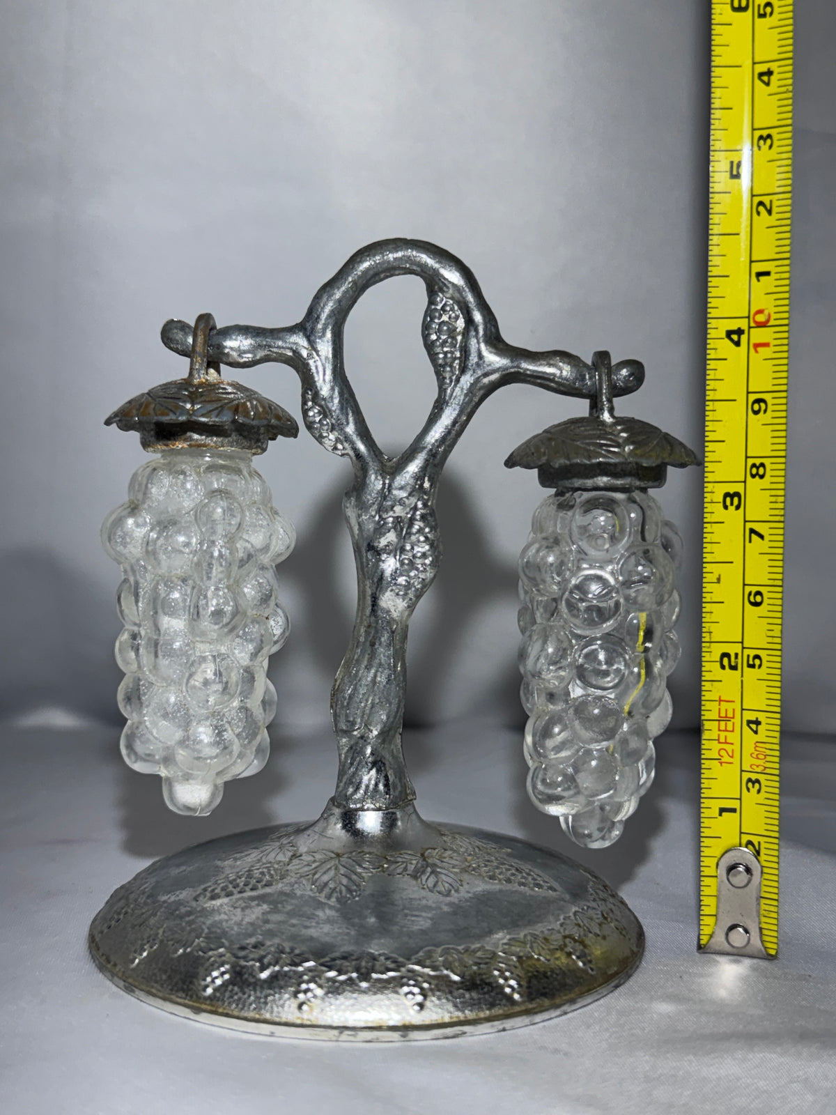 Vintage Clear Glass Hanging Grape Salt & Pepper Shaker Set w/ Metal Tree Stand – Made in Japan