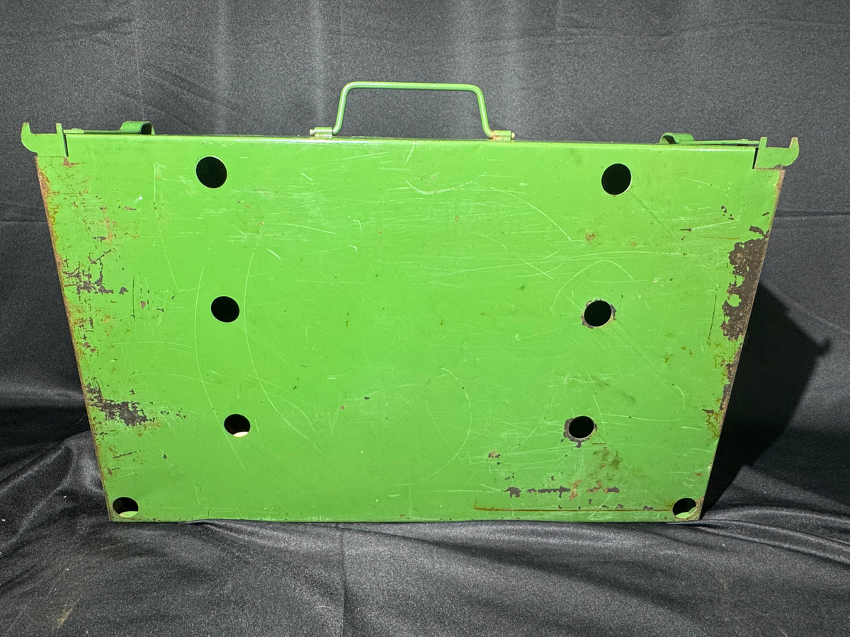 Vintage Coleman Model 415C Two-Burner Camp Stove – WWII Era (1940–1943) – Untested