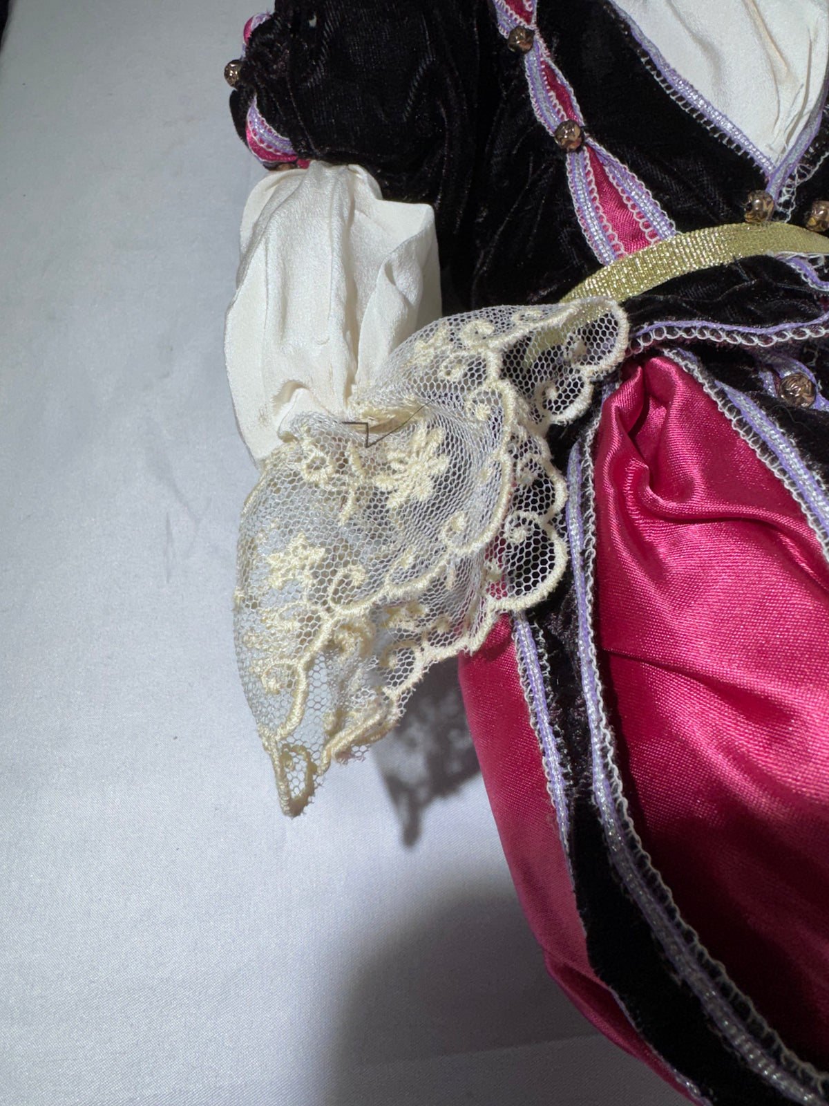 Vintage Handmade Renaissance Jester / Courtier Cloth Doll – Elaborate Costume