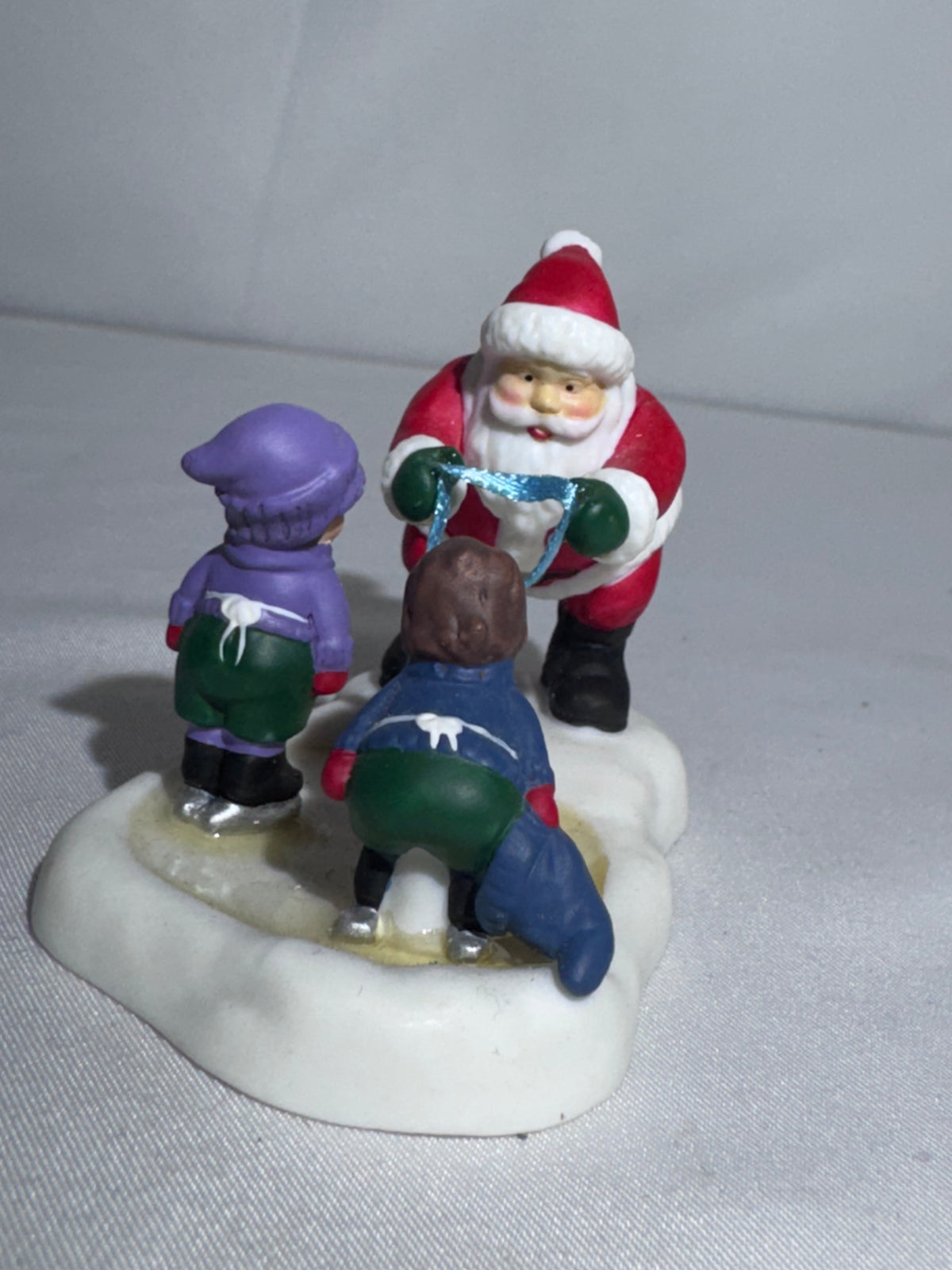 Department 56 North Pole Series Santa Awarding a Medal Replacement Figurine – 2002