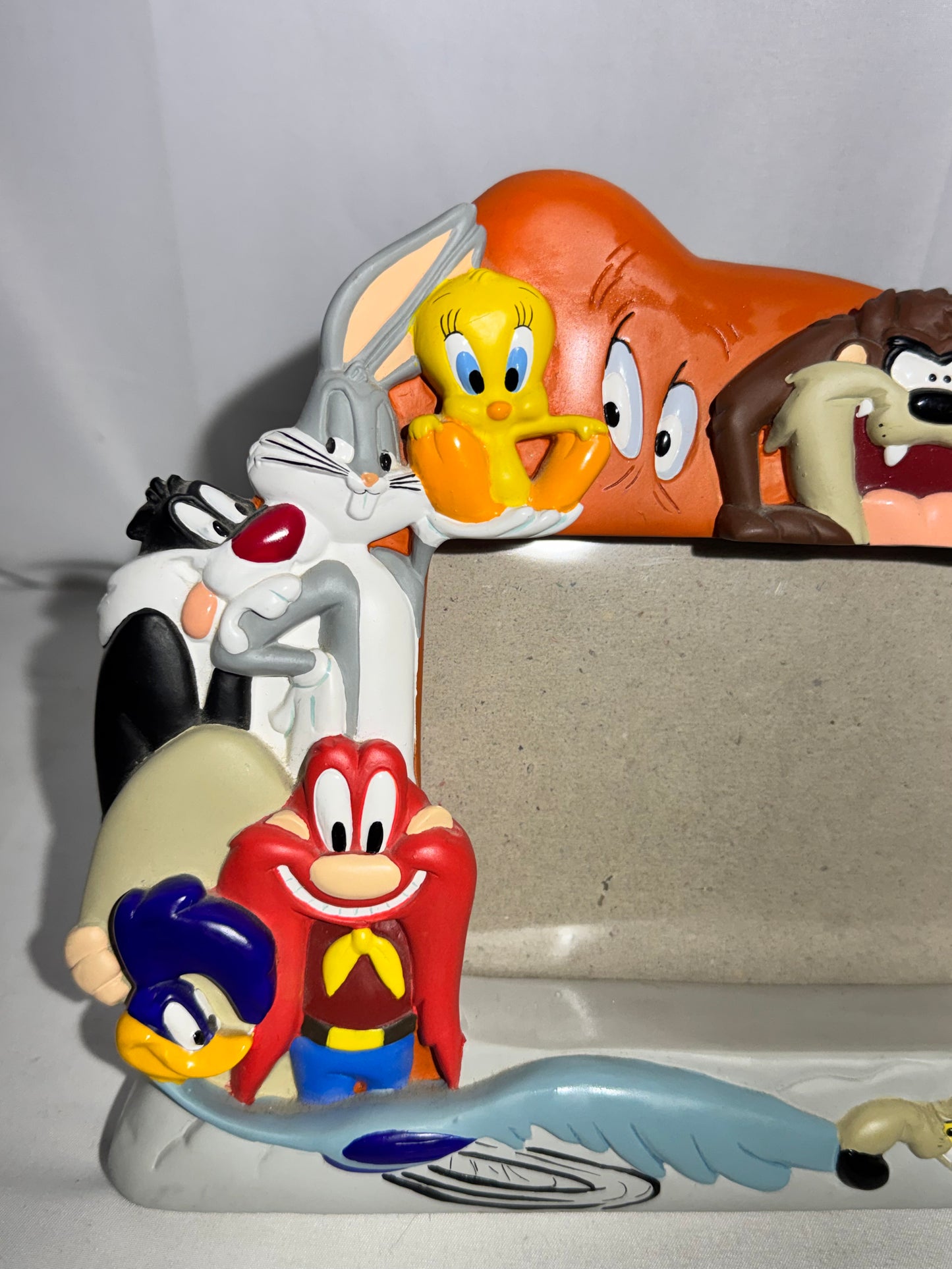Vintage 1990s Warner Bros Looney Tunes Character Picture Frame 4x6 Bugs Bunny Taz Tweety