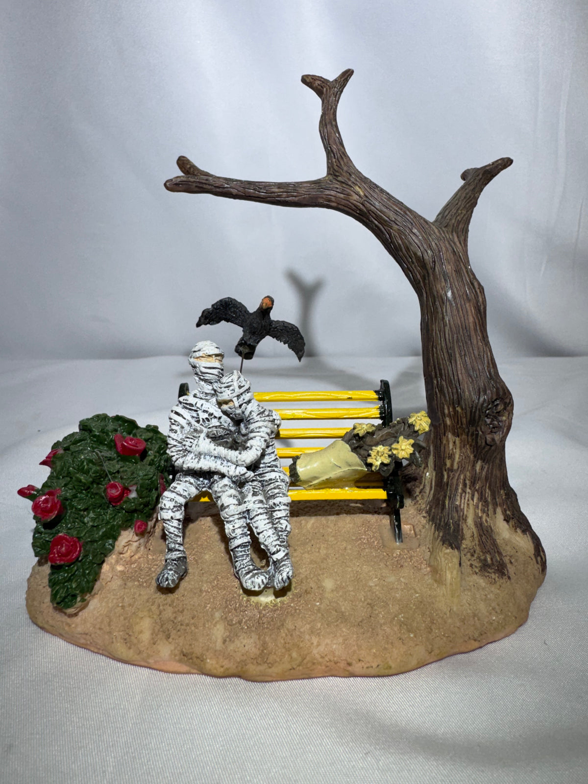Lemax Spooky Town “Wrapped Up in Each Other” Mummy Couple Figurine – 2008 Retired