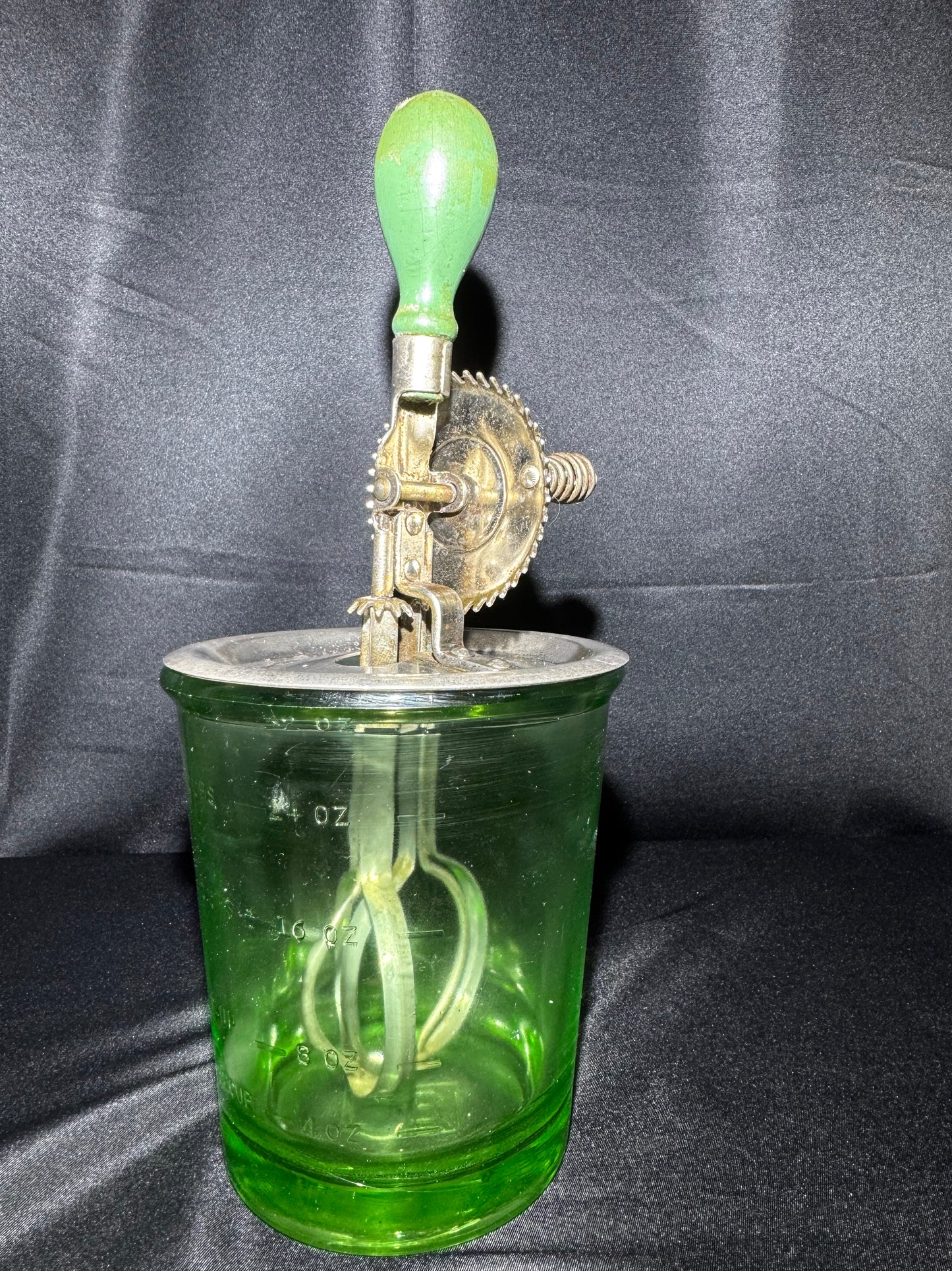 Vintage D&B Uranium Glass 4 Cup Measuring Cup A&J Hand Crank Mixer UV Glow Antique 11” Tall