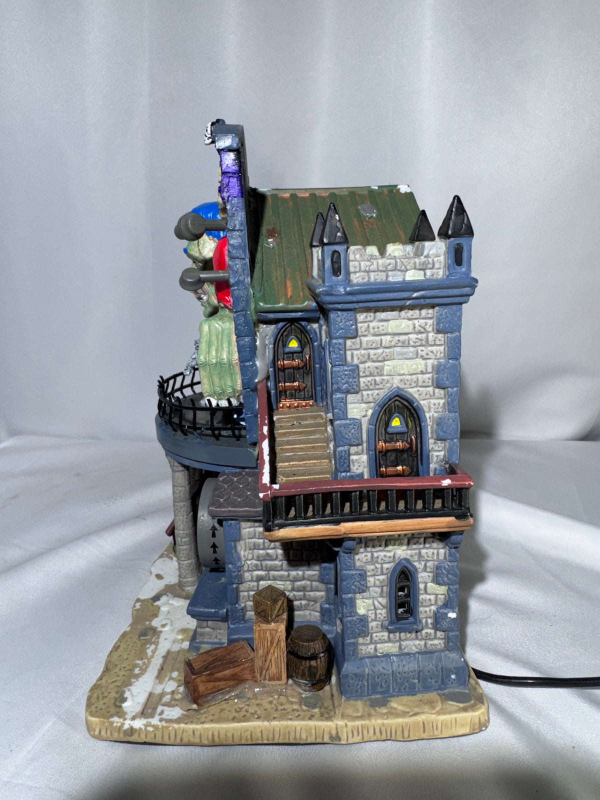 Lemax Spooky Town Funhouse #65344 – Retired 2006 – Halloween Village – AS-IS