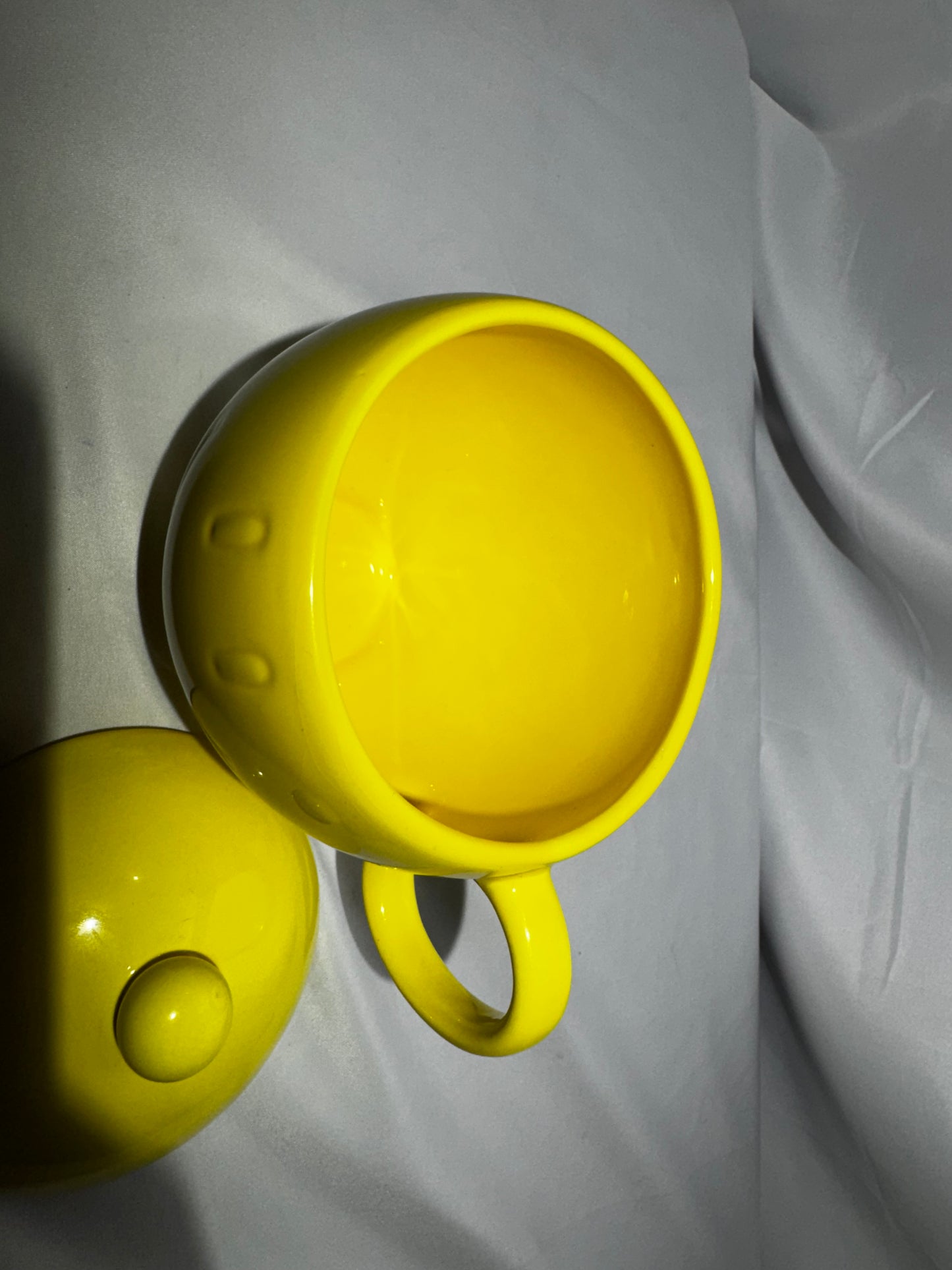 Vintage Teleflora Smiley Face Mug w/Lid Yellow Ceramic Retro Be Happy