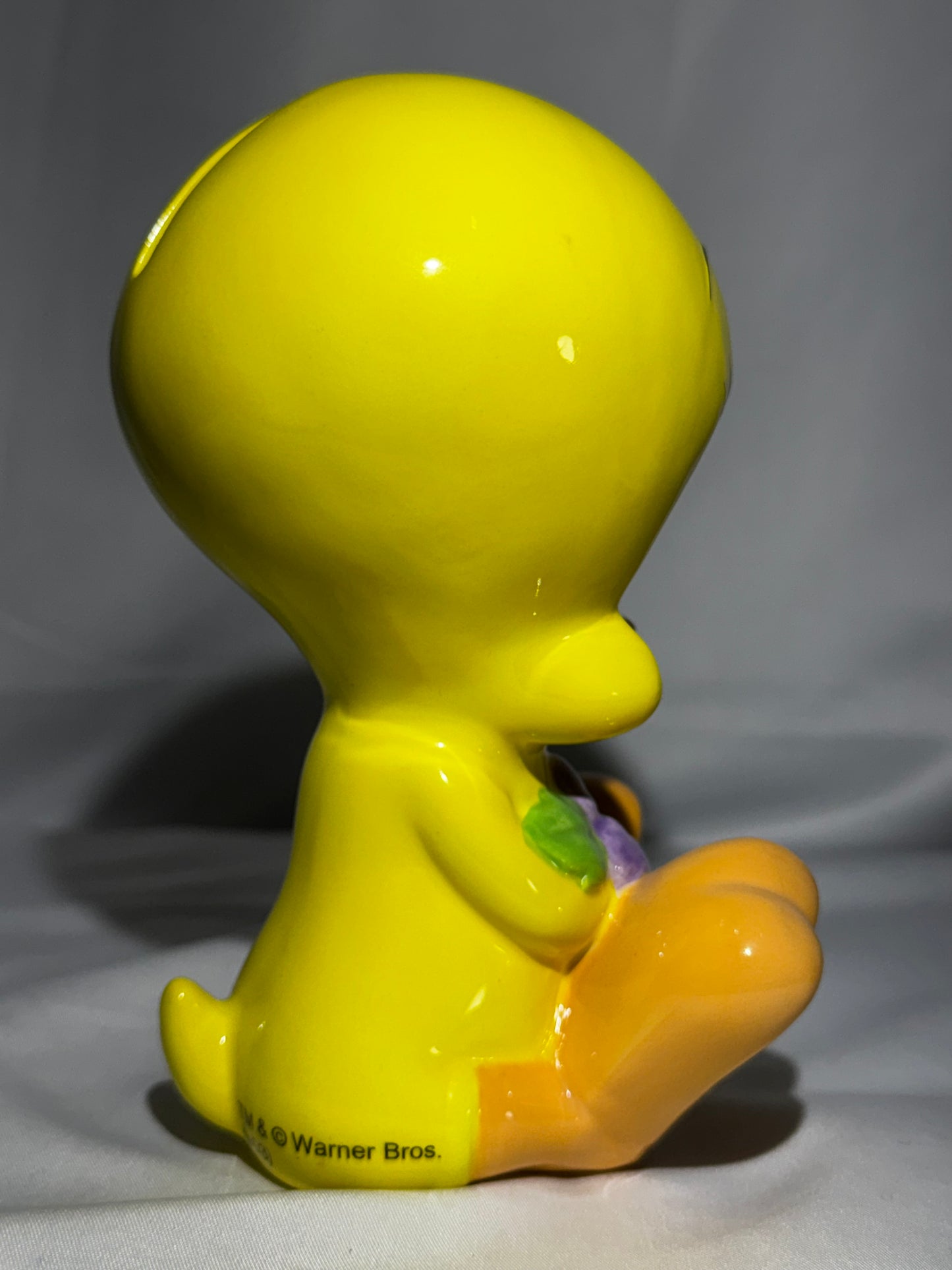 Vintage 1996/1997 Tweety Bird Ceramic Coin Bank w/ Stopper 6.5” Warner Bros Looney Tunes