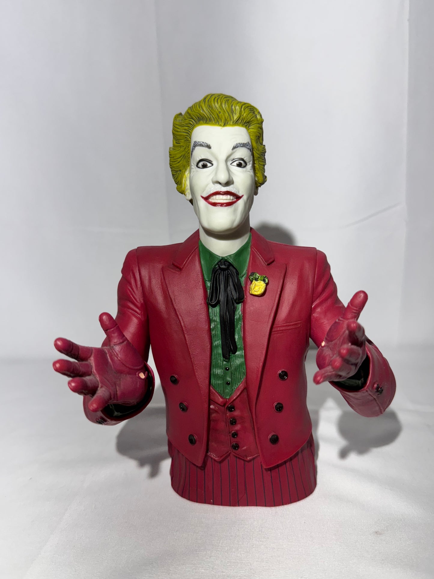 1966 Batman TV Series Joker 8” Vinyl Bank – Designed by Barry Bradfield – DC Comics / Diamond Select Toys