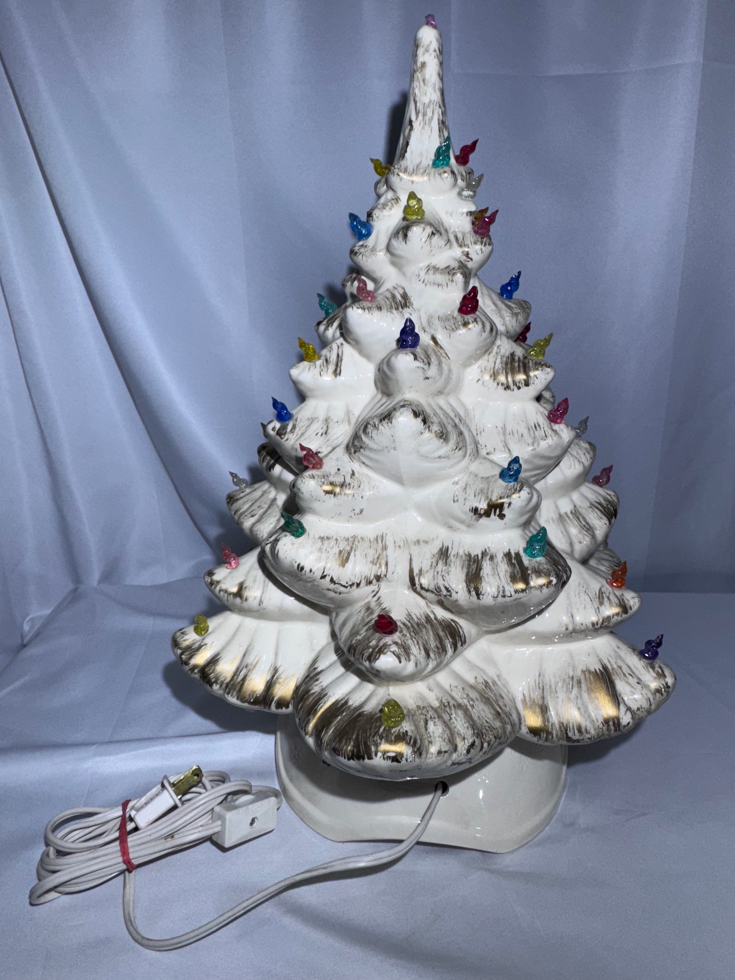 Vintage 1982 Byron Molds Ceramic Christmas Tree – 16.5” – Lighted
