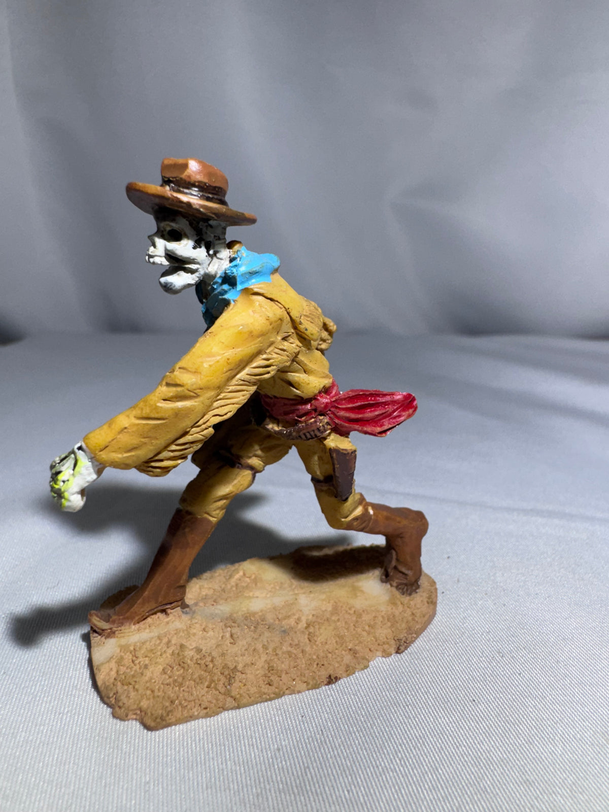 Lemax Spooky Town “Spooky Gunfighter” Skeleton Cowboy #82475 – RETIRED