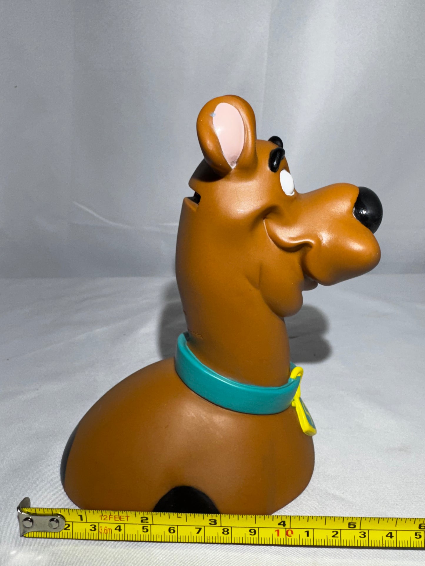 Vintage 2002 Hanna-Barbera Scooby-Doo Bust Coin Bank 6.5” Plastic Piggy Bank