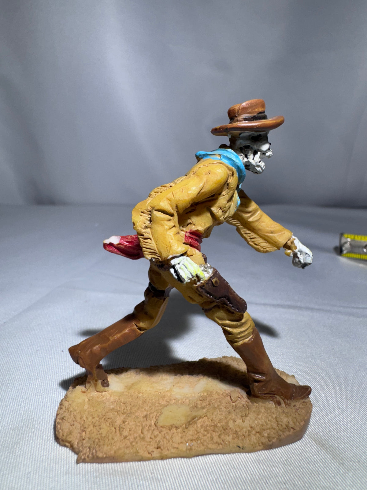 Lemax Spooky Town “Spooky Gunfighter” Skeleton Cowboy #82475 – RETIRED