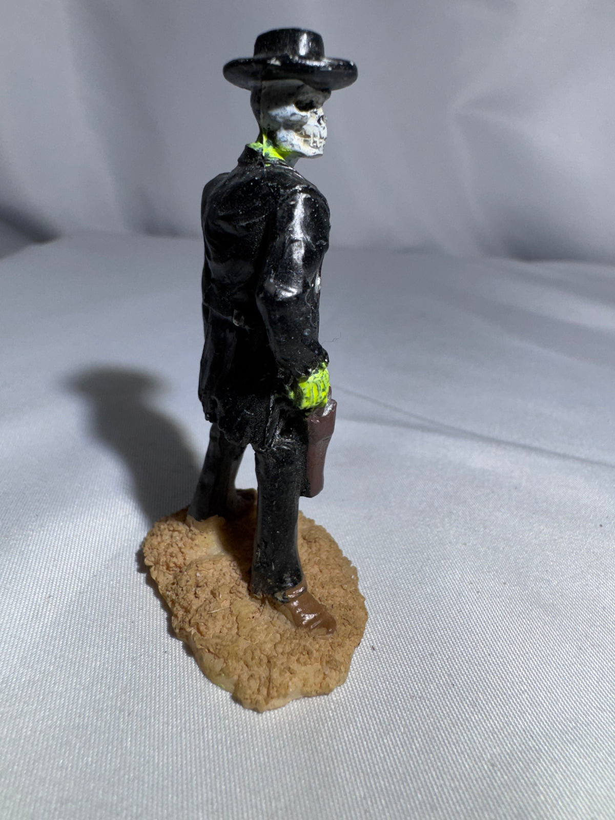 Lemax Spooky Town “Quick Draw” Skeleton Cowboy #82478 – 2008 – RETIRED