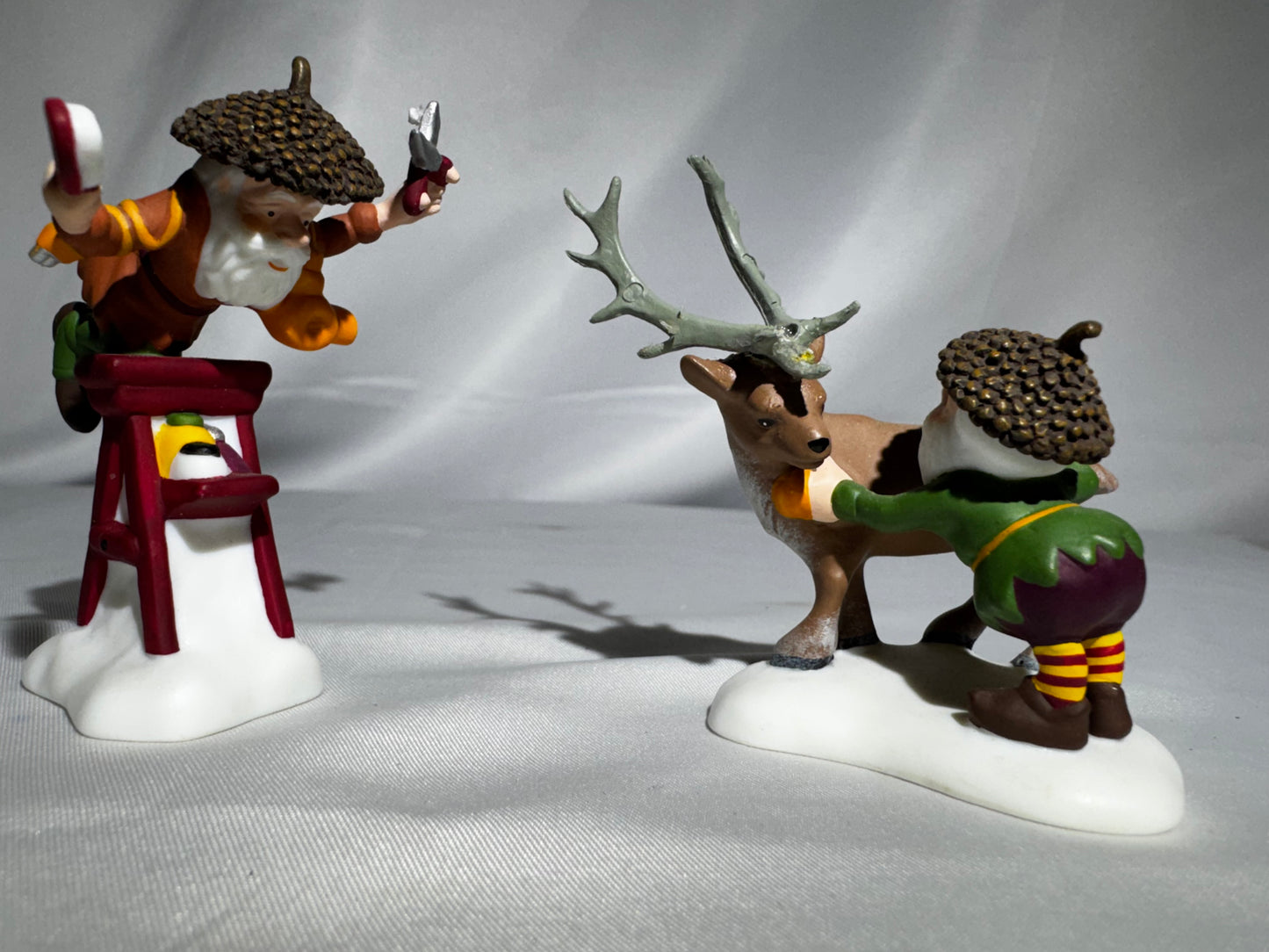 Department 56 North Pole Woods “Scissors Wizards” Elf Grooming Reindeer Set #56.56923 Retired w/ Box