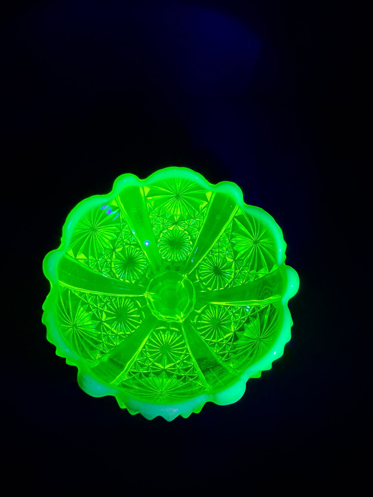 Uranium Glass Davidson Primrose Pearline Footed Compote – Lady Chippendale Collection