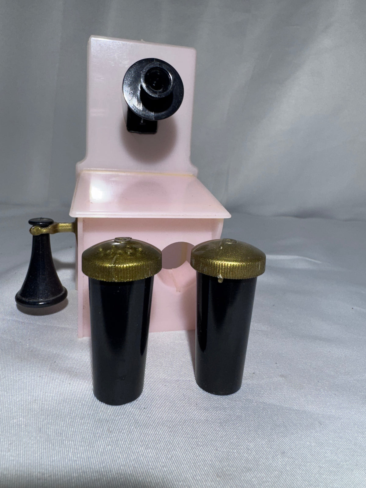 Vintage MCM Pink Plastic Wall Mount Crank Telephone Salt & Pepper Shakers