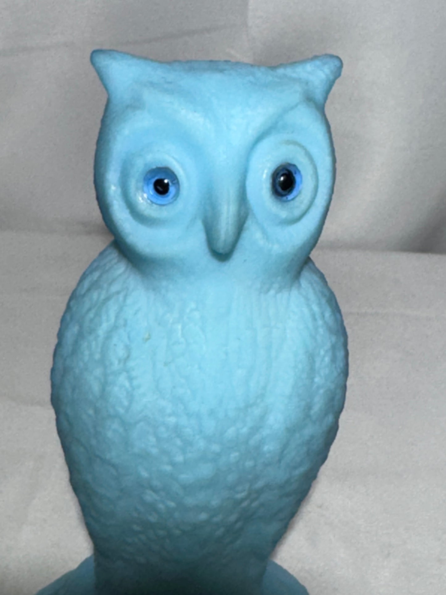 Vintage Westmoreland Satin Glass Owl Figurine / Paperweight – Light Blue