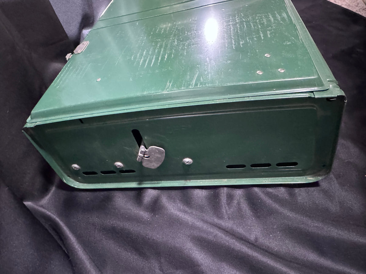 Vintage Coleman Model 426E 3-Burner Liquid-Fuel Camp Stove 1983 with Original Box