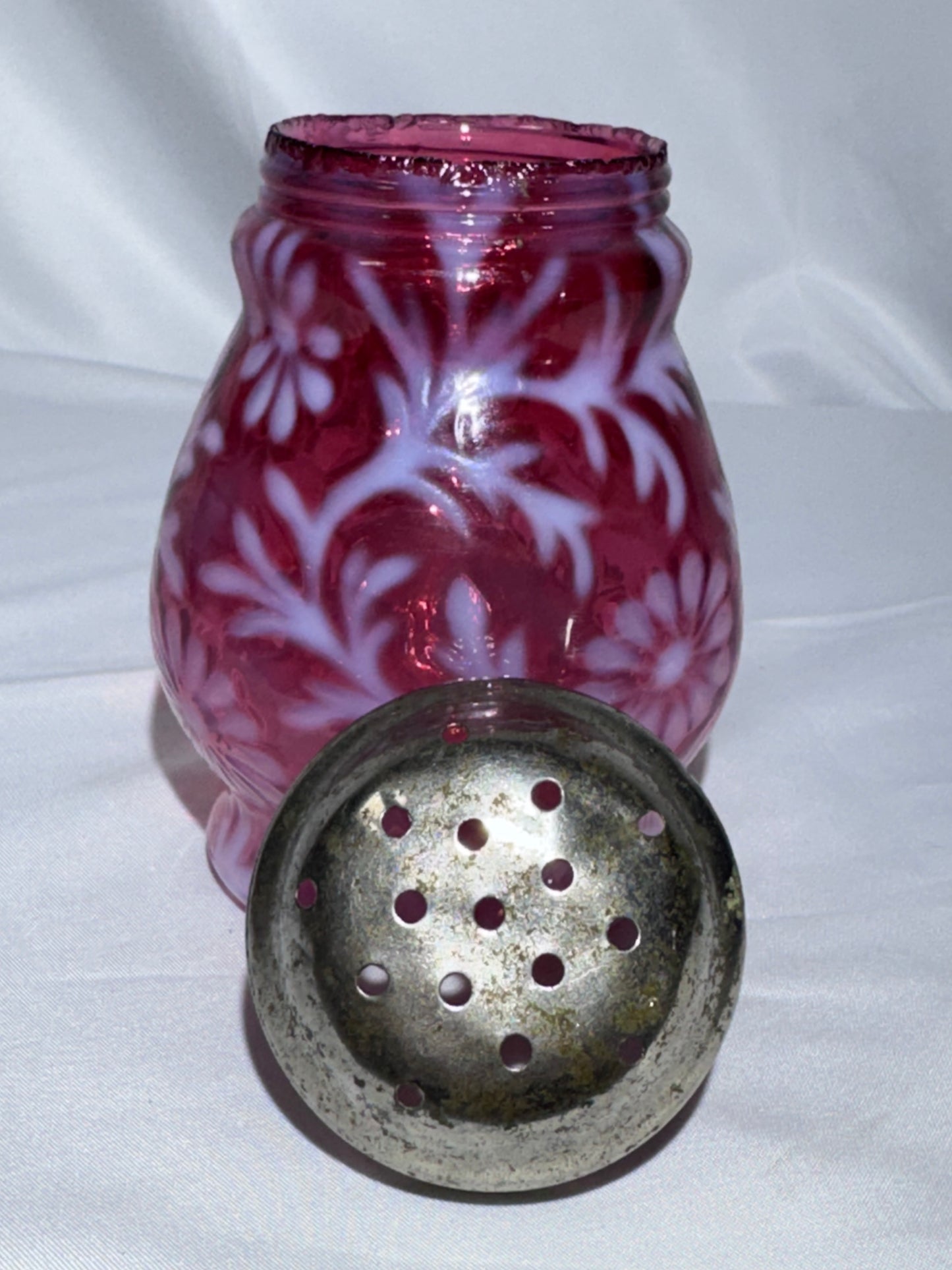 Vintage Northwood Cranberry Opalescent “Daisy & Fern” Sugar Shaker – 4.5”