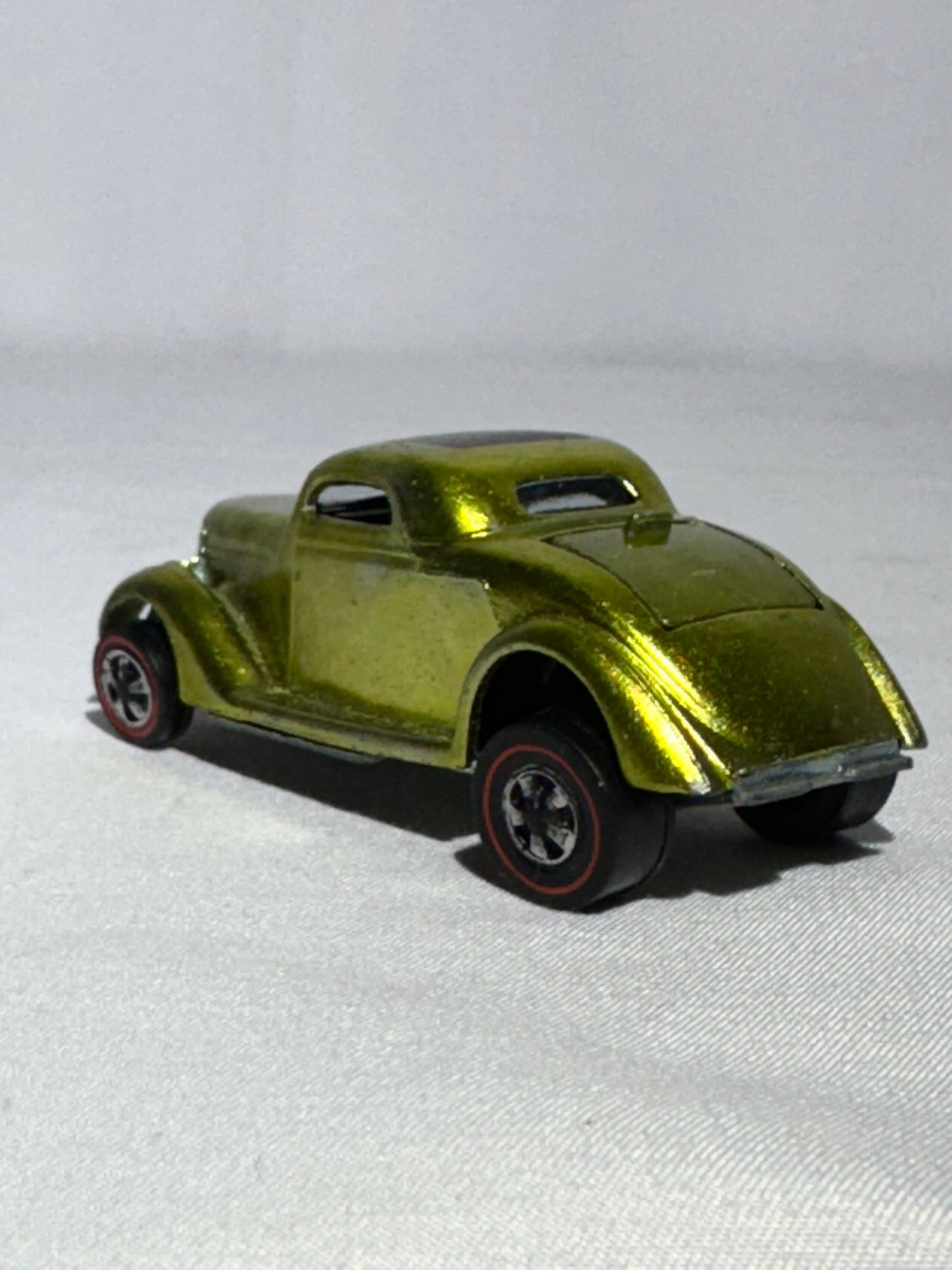 Hot Wheels Redline Classic ’36 Ford Coupe Antifreeze Lime