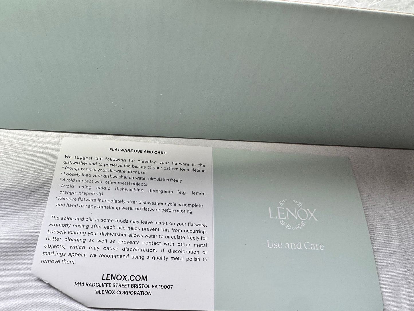 Lenox 24-Piece Flatware Set – Service for 4 – Appears Unused – Original Box