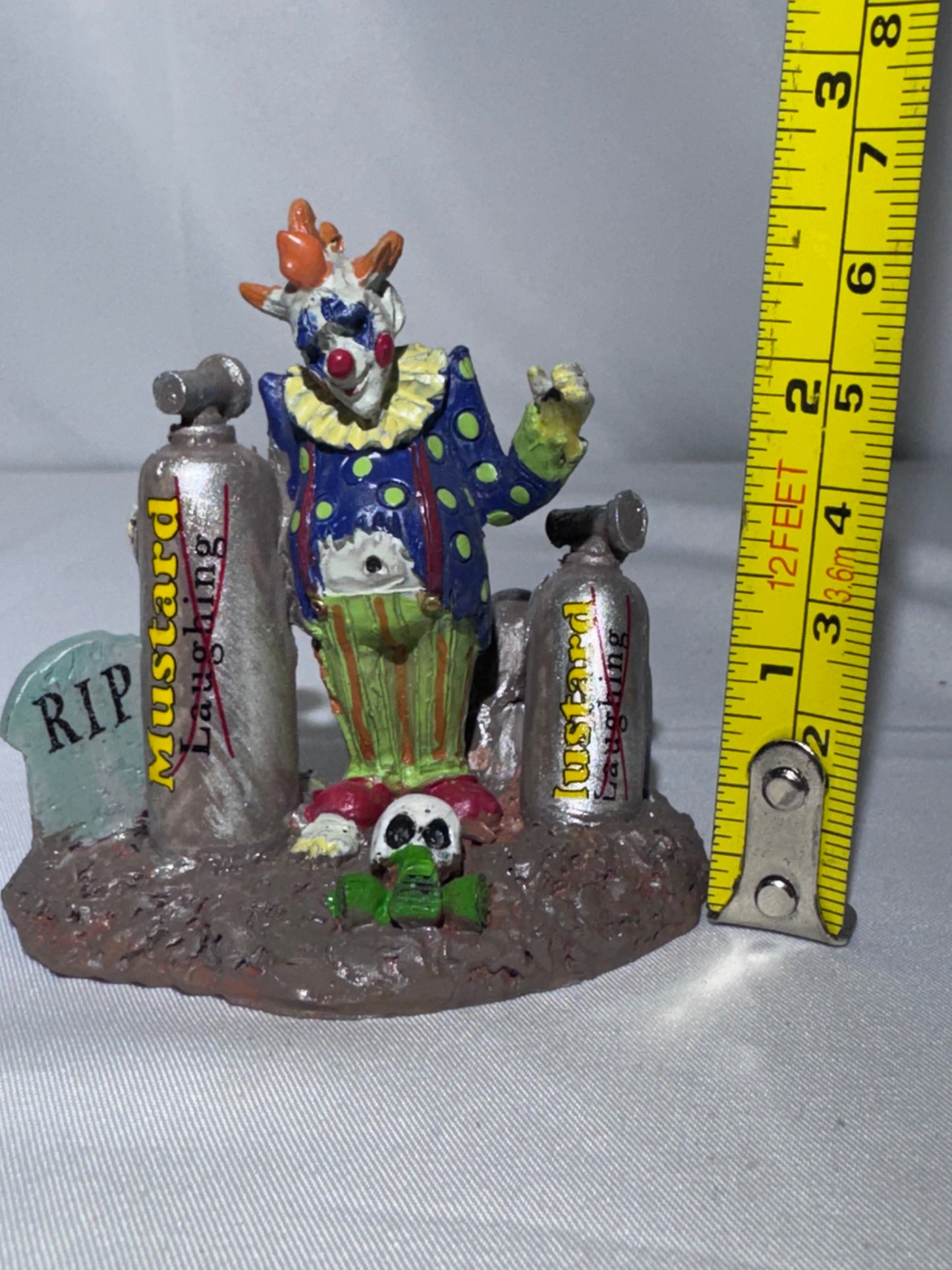 Lemax Spooky Town Balloon Clown #32103 – 2013 Halloween Figurine