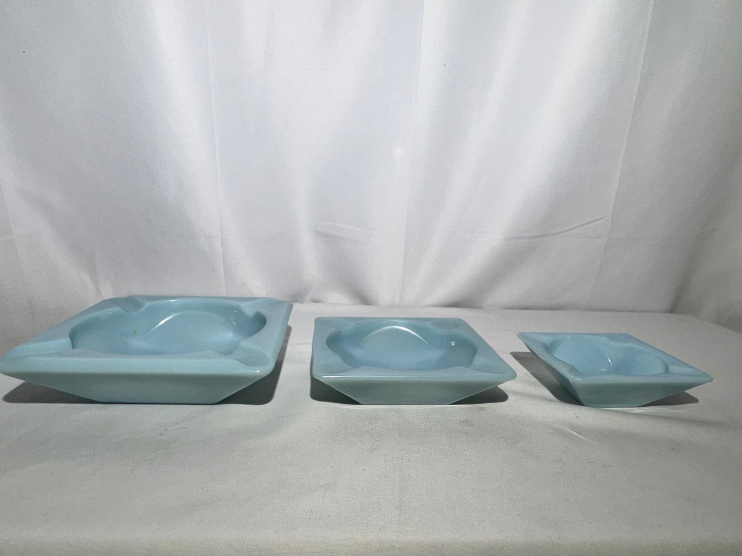 Vintage Turquoise Blue Stacking Ashtray Set – Delphite Milk Glass