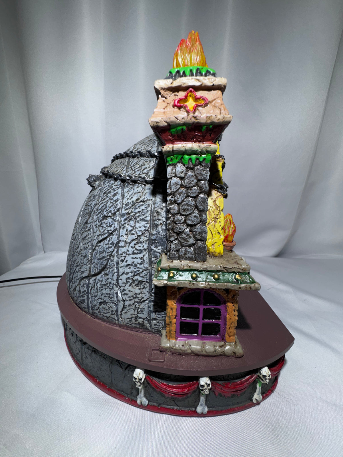 Lemax Spooky Town Symphony of Screams #85303 – 2018 – Animated Halloween Village