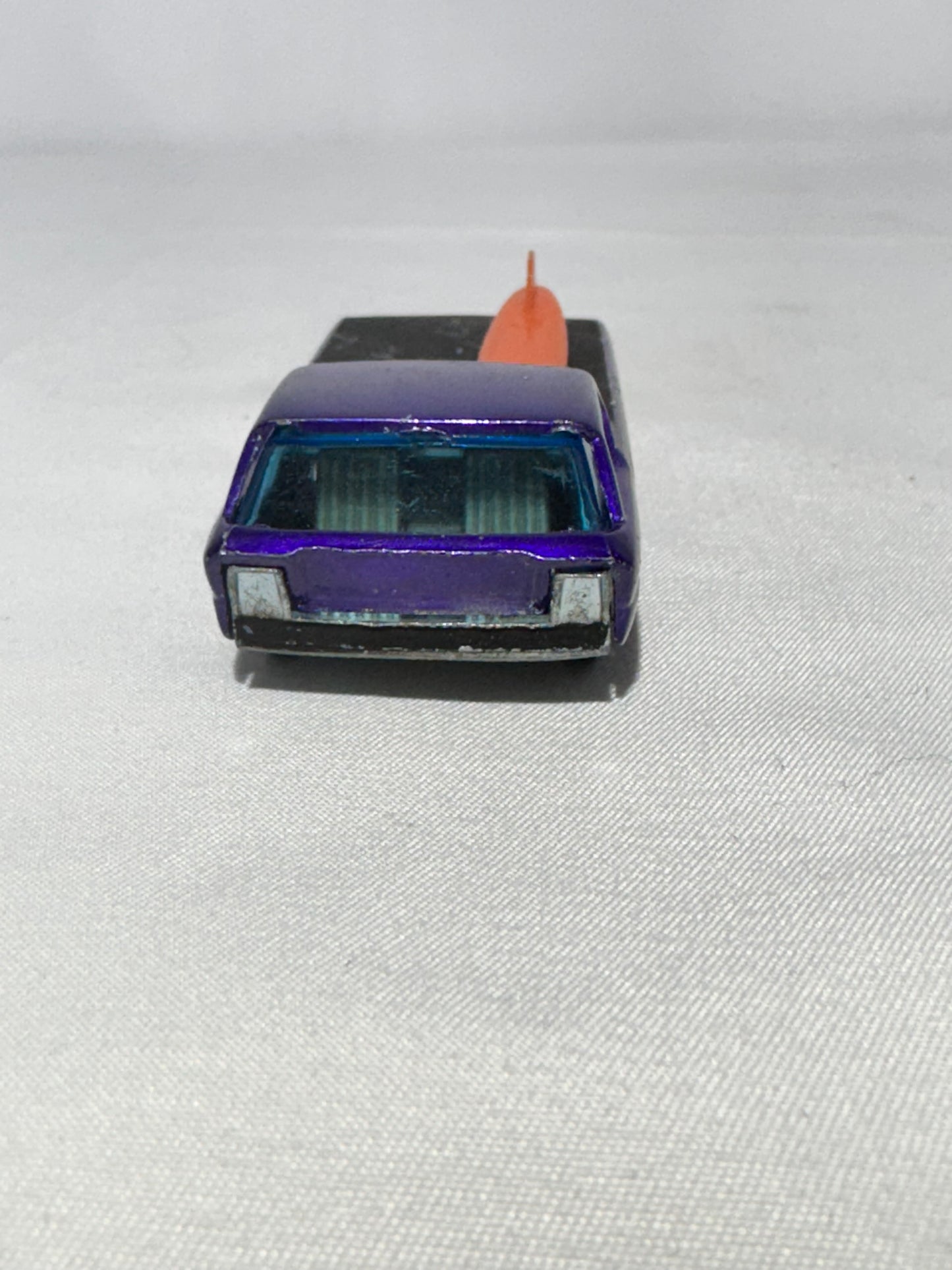 Vintage Hot Wheels Redline Deora – 1967 Original– Spectraflame Purple