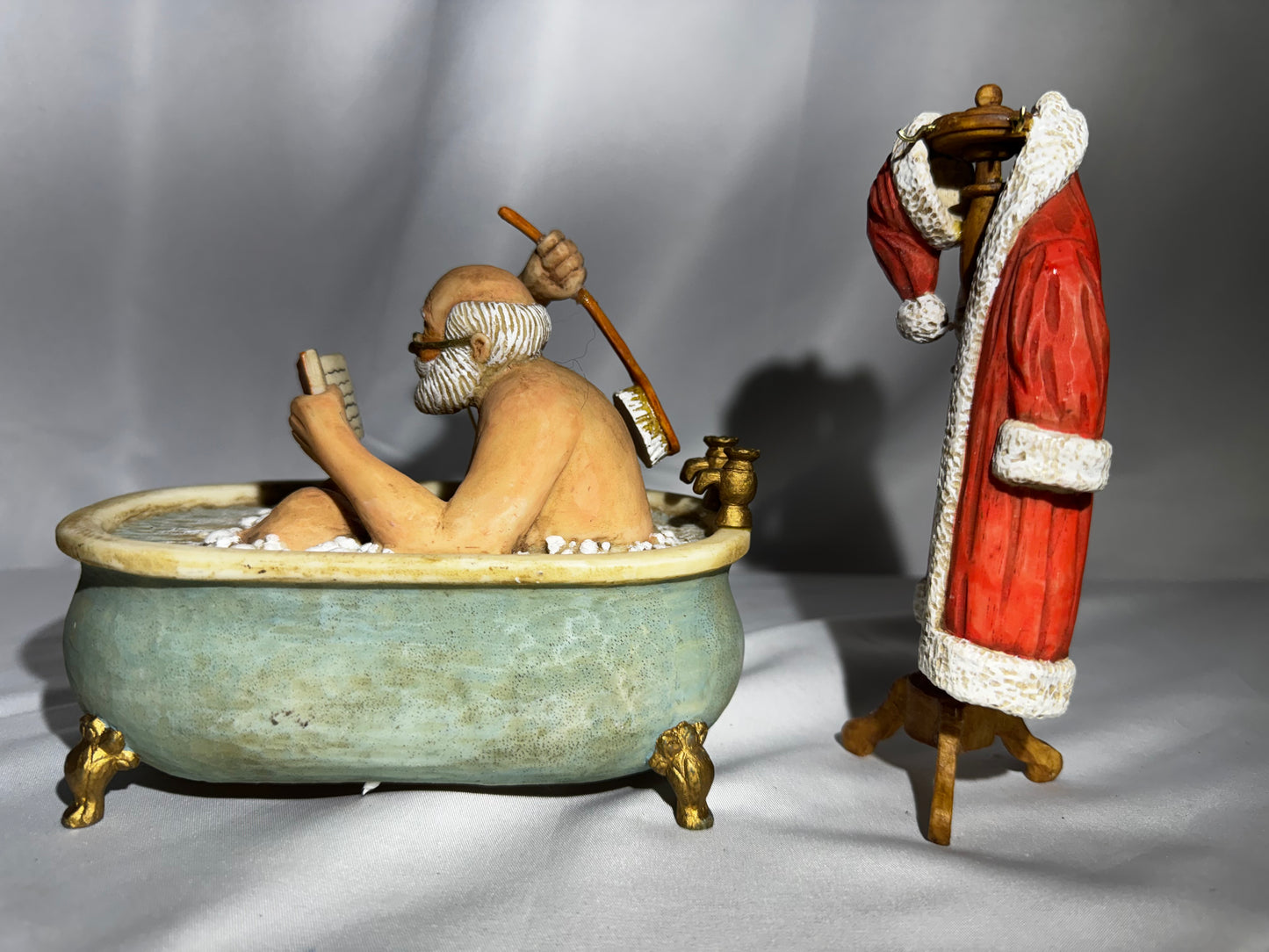 Vintage Kurt S. Adler Santa’s World Animated Music Box Bathtub Santa Works Box