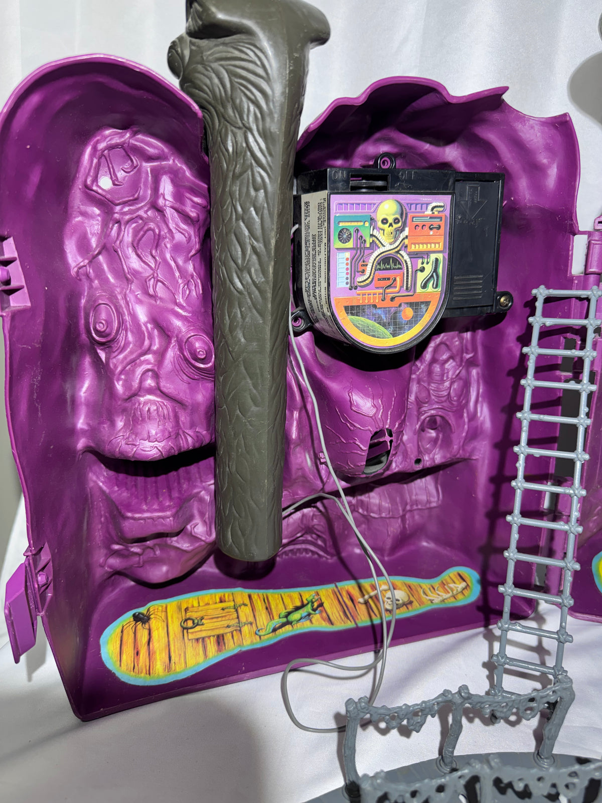 Vintage 1983/84 Mattel Masters of the Universe Snake Mountain Playset – Skeletor’s Lair Complete