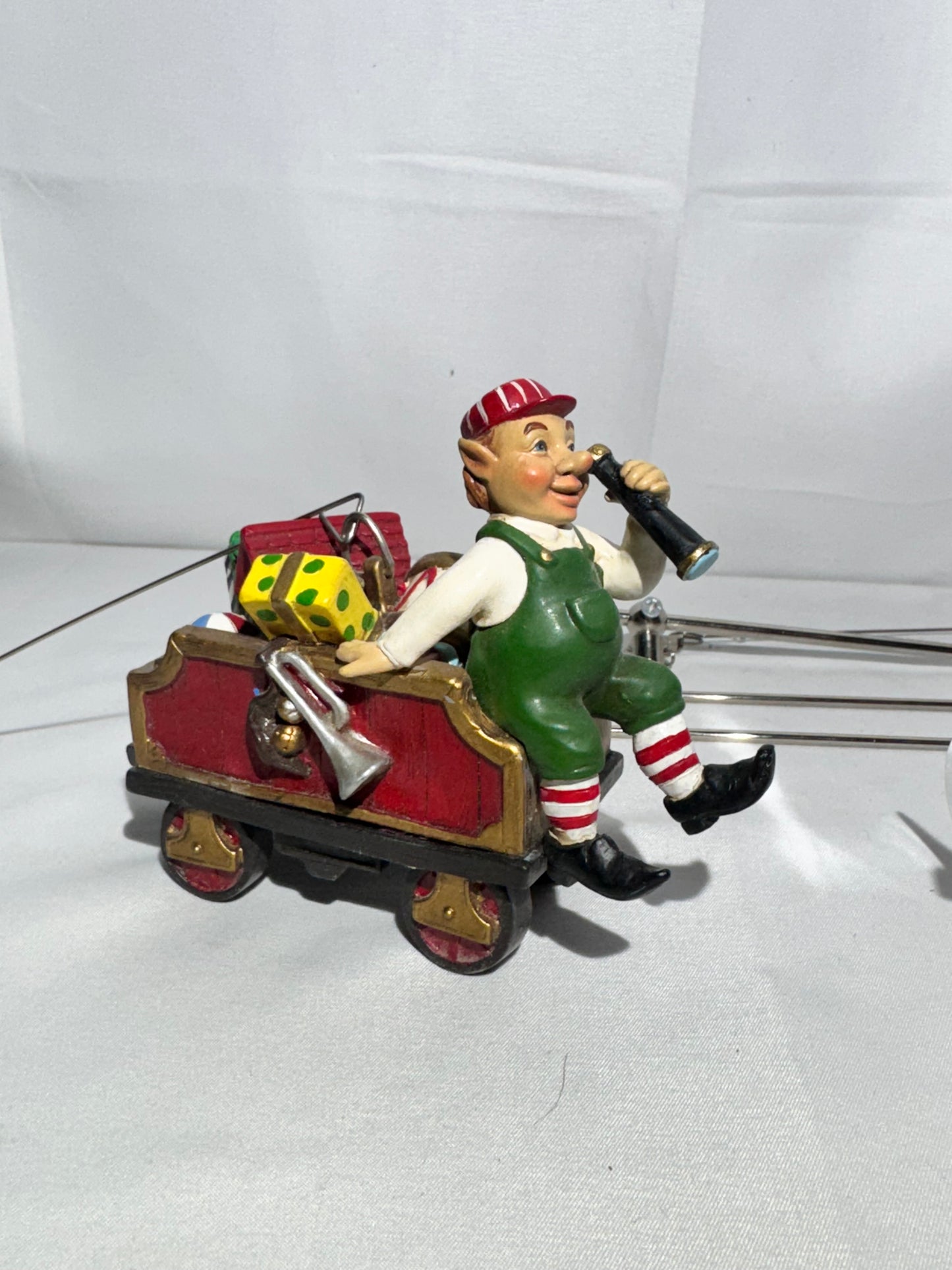 Department 56 – Flight of Fancy “High Altitude Engineer” (Item #465083) – Battery Operated, Tested & Working!