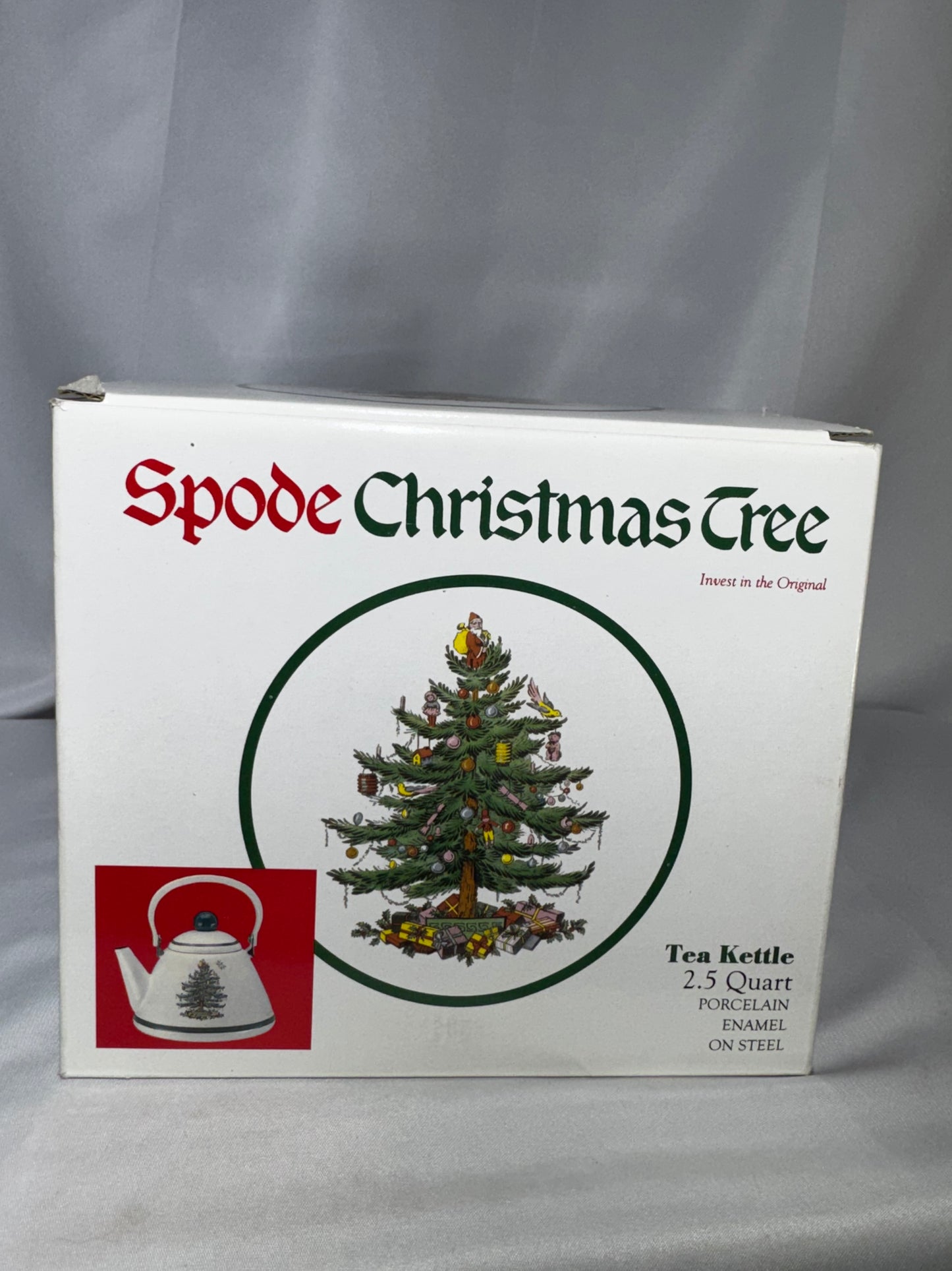 Spode Christmas Tree 2.5 Qt Whistling Tea Kettle Porcelain Enamel on Steel w/ Box