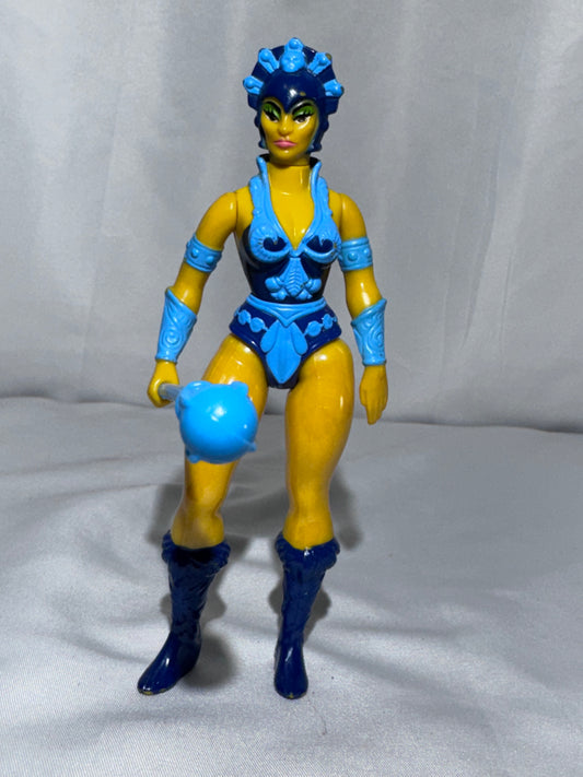 Vintage 1982 Mattel Masters of the Universe Evil-Lyn Action Figure