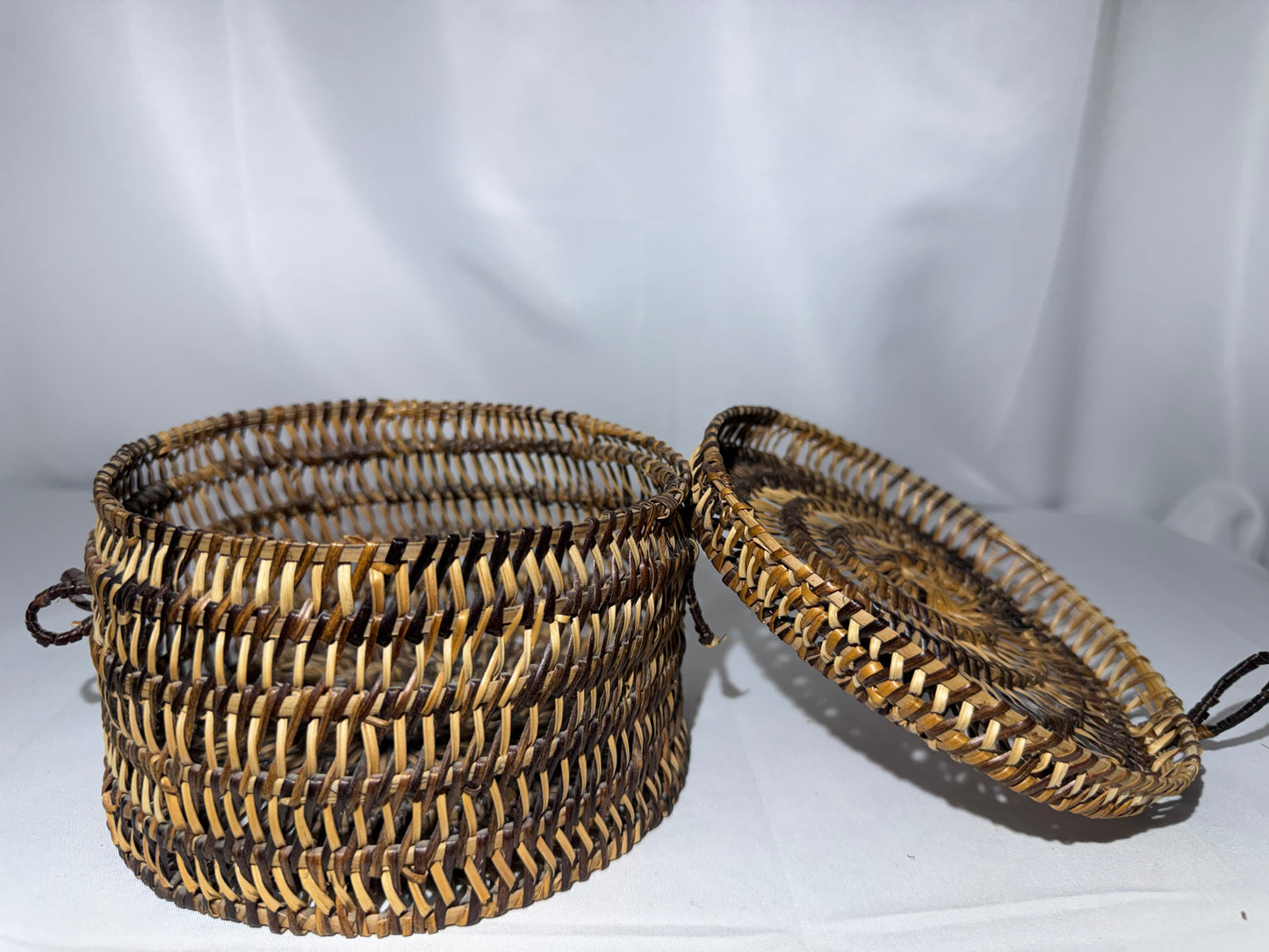 Handwoven Lidded Basket – Natural Reed/Wicker – Decorative Folk Art