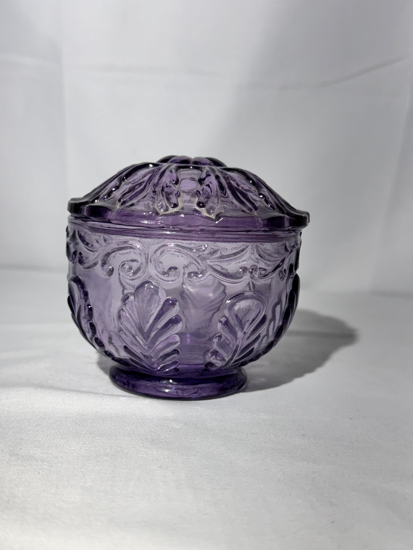 Vintage Fenton Amethyst Glass Trinket Box / Dresser Display – Fenton Sticker & Logo